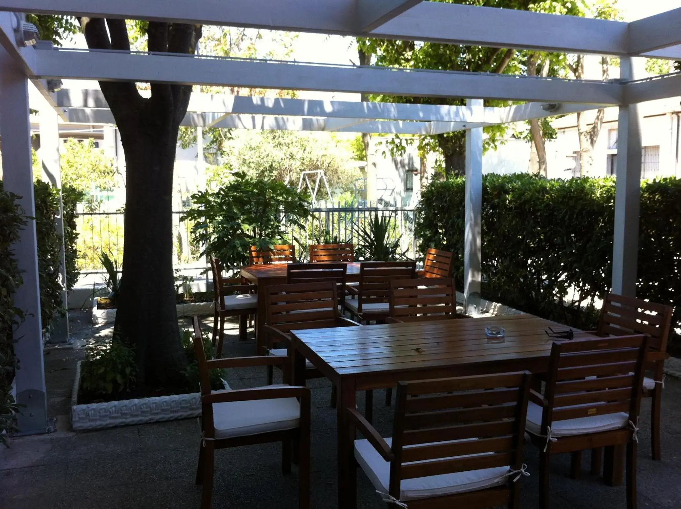 Garden, Restaurant/Places to Eat in Hotel Viking