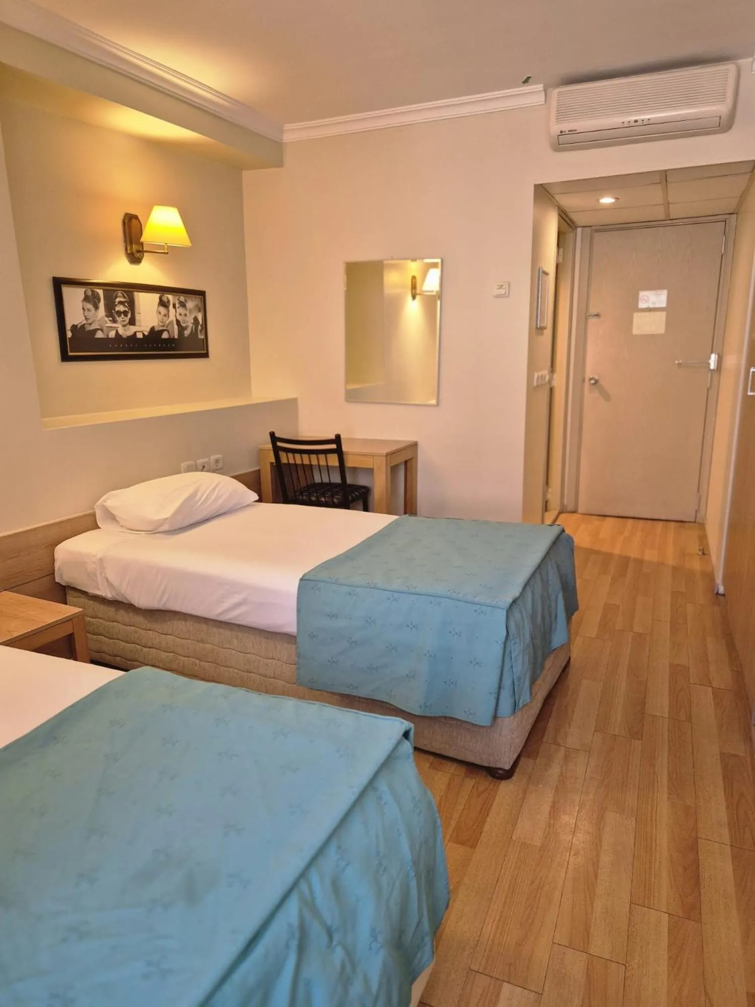 Bed in Haydarpasa Hotel