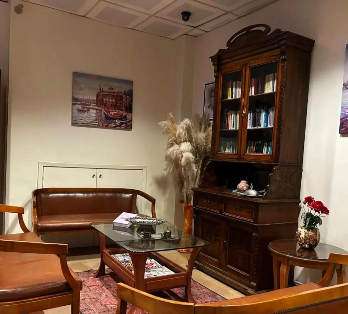 Lobby or reception in Haydarpasa Hotel