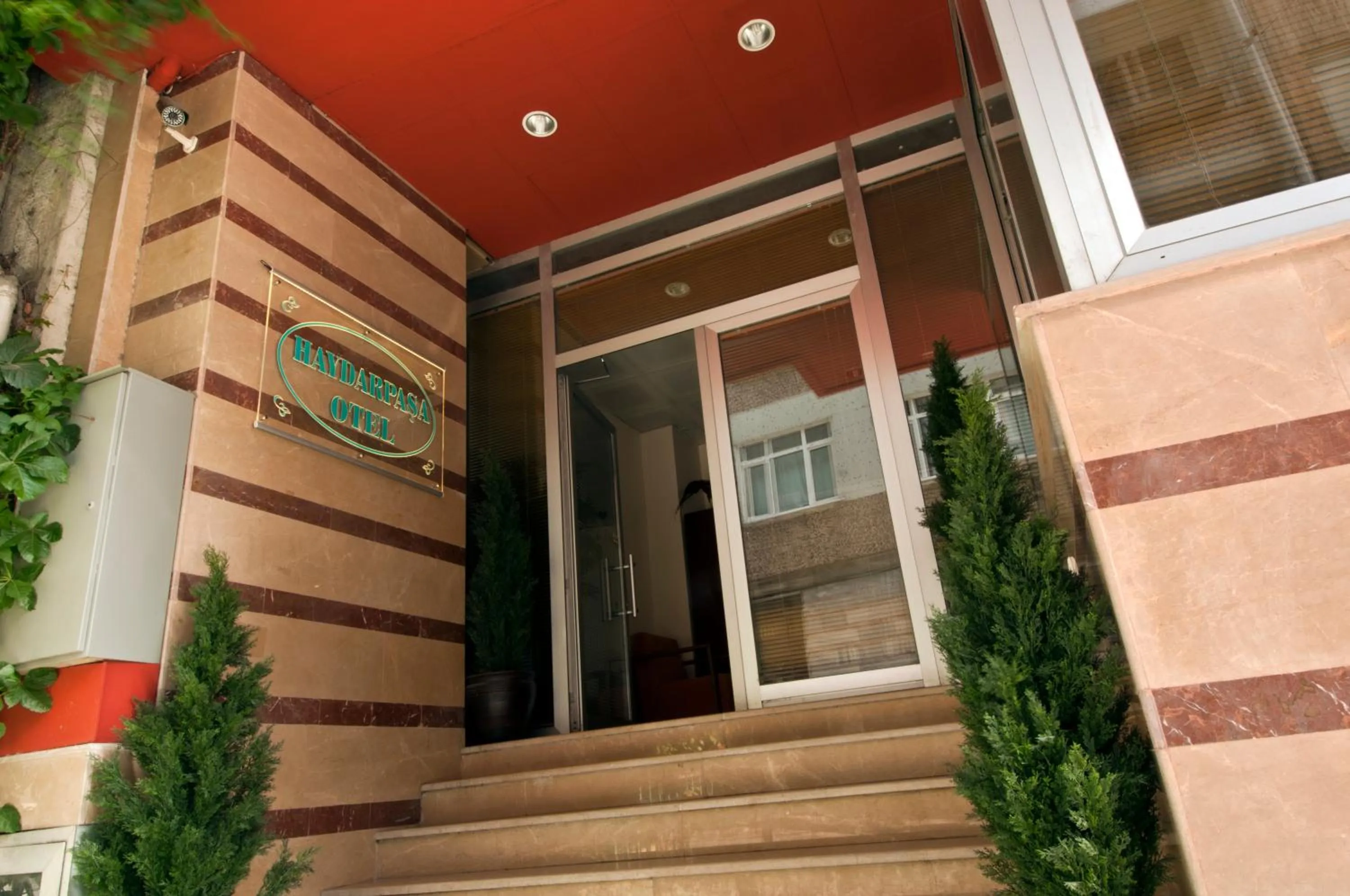 Facade/entrance in Haydarpasa Hotel