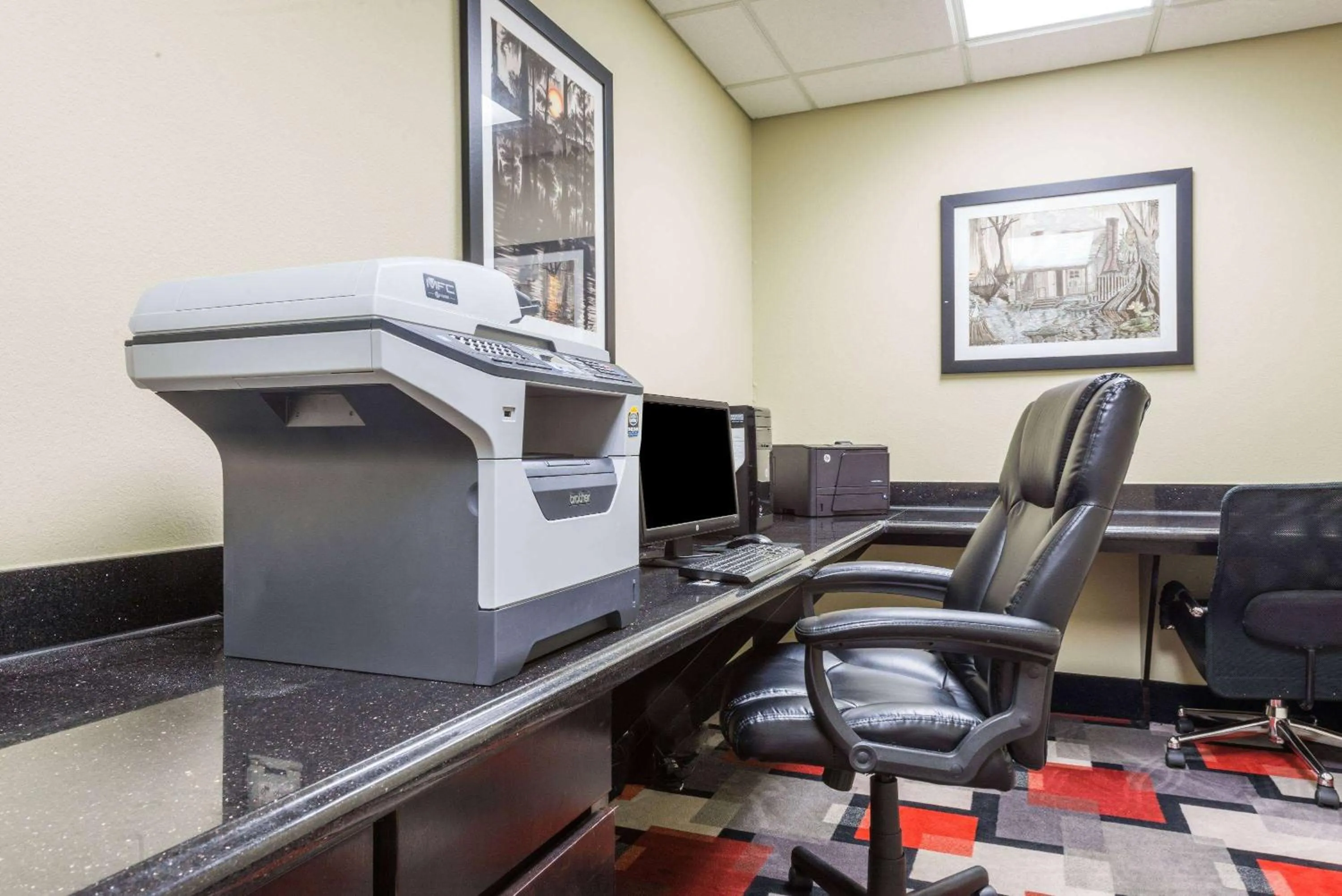 Business facilities in Wingate by Wyndham Lake Charles Casino Area