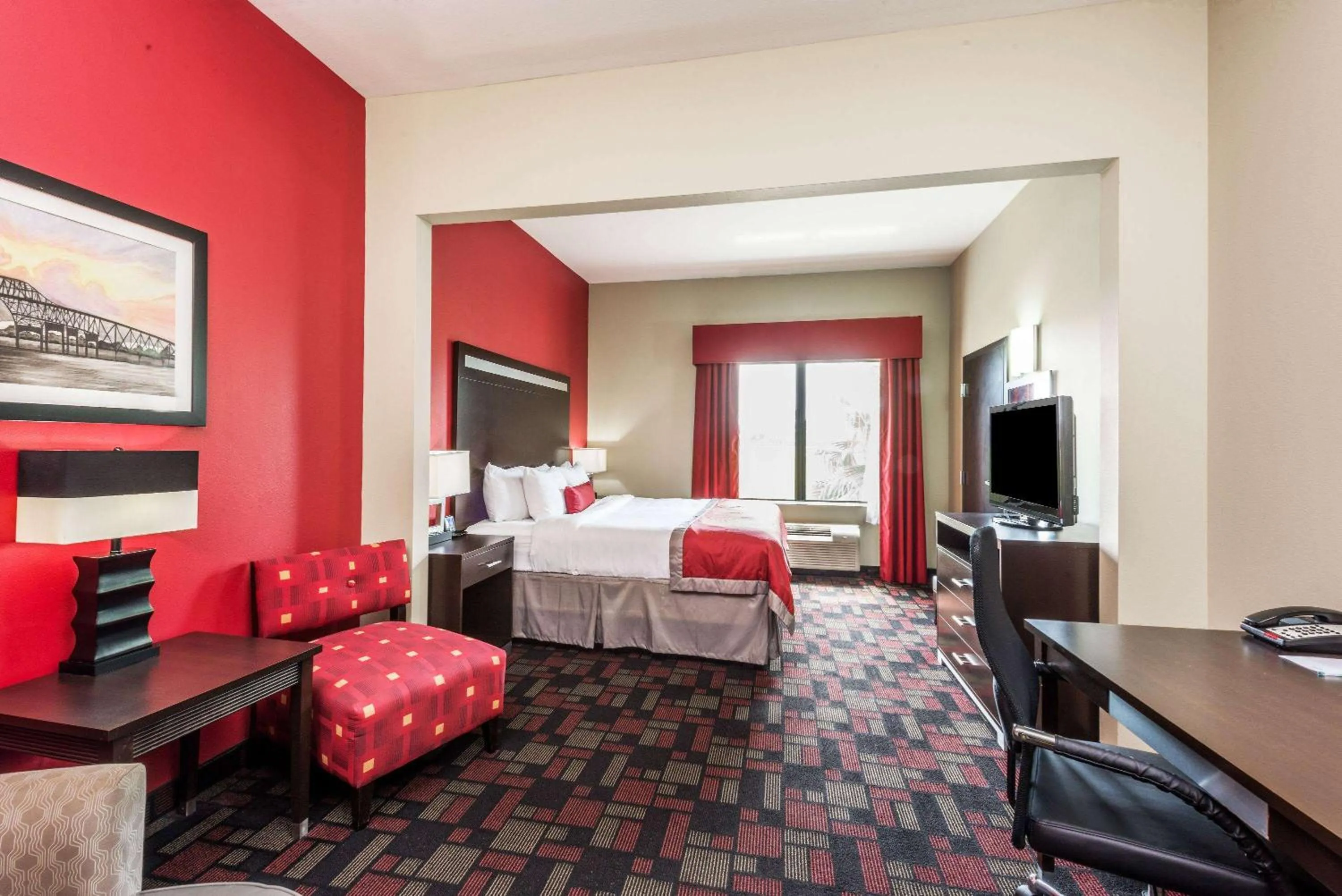 Photo of the whole room, Bed in Wingate by Wyndham Lake Charles Casino Area