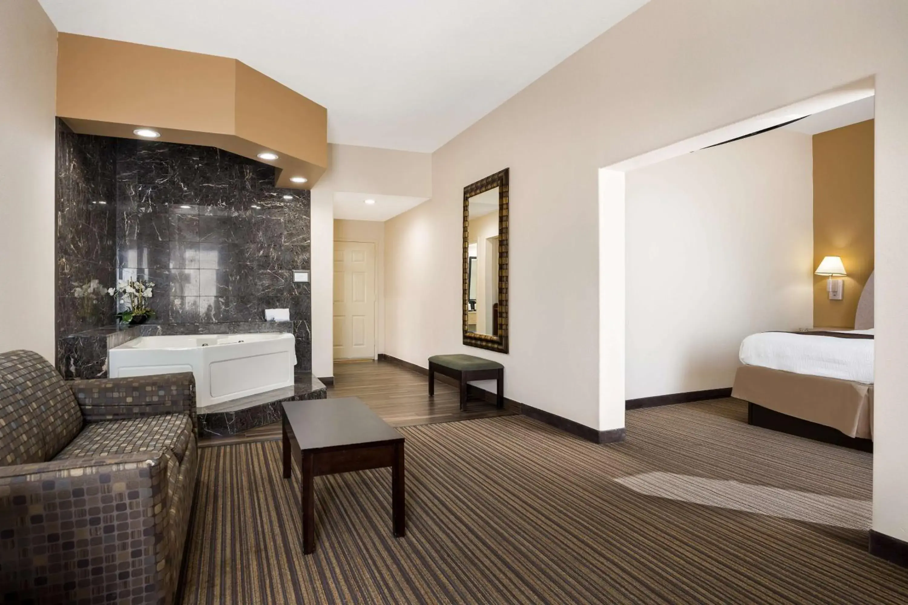 Bedroom, Bed in Best Western Houma Inn Bedroom, Bed in Best Western Houma Inn