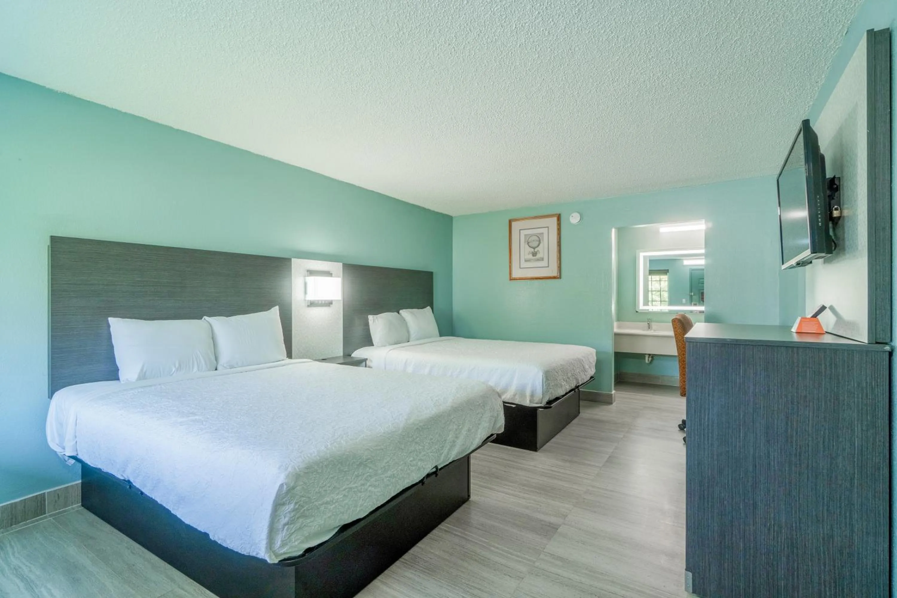 Bedroom, Bed in Lone Star Inn & Suites by OYO Harlingen TX
