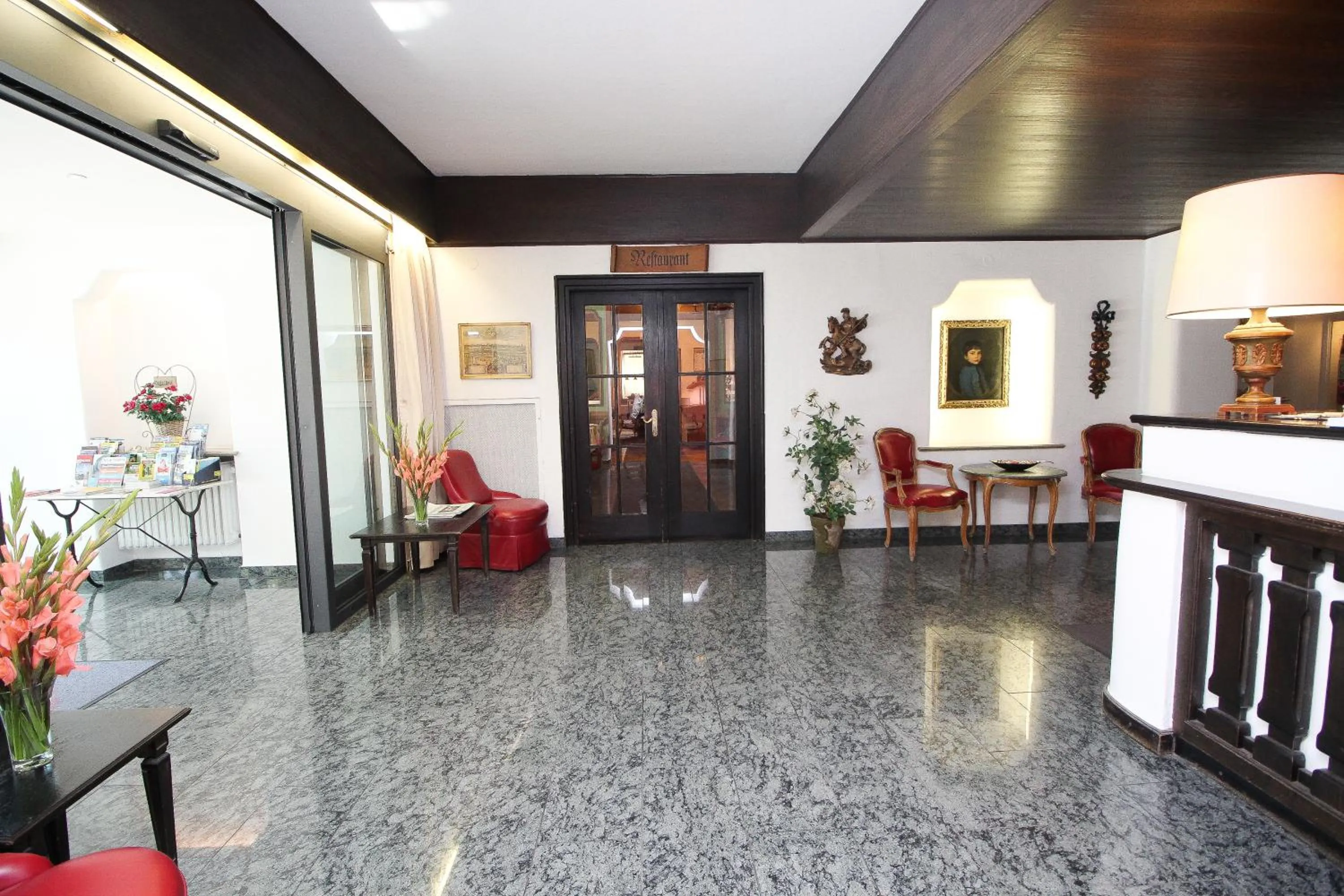 Lobby or reception in Hotel Leopold