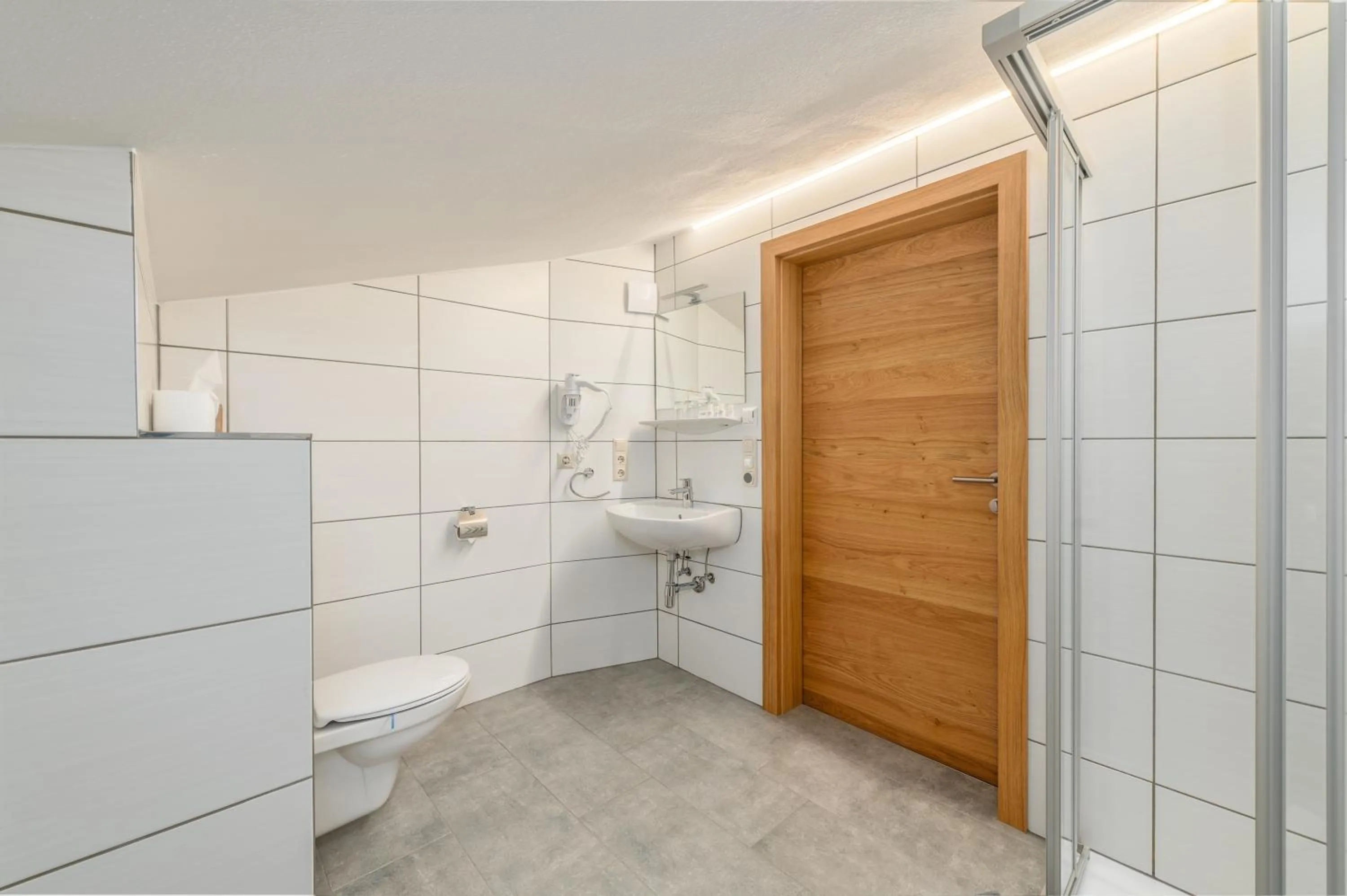 Bathroom in Panoramahotel Stocker