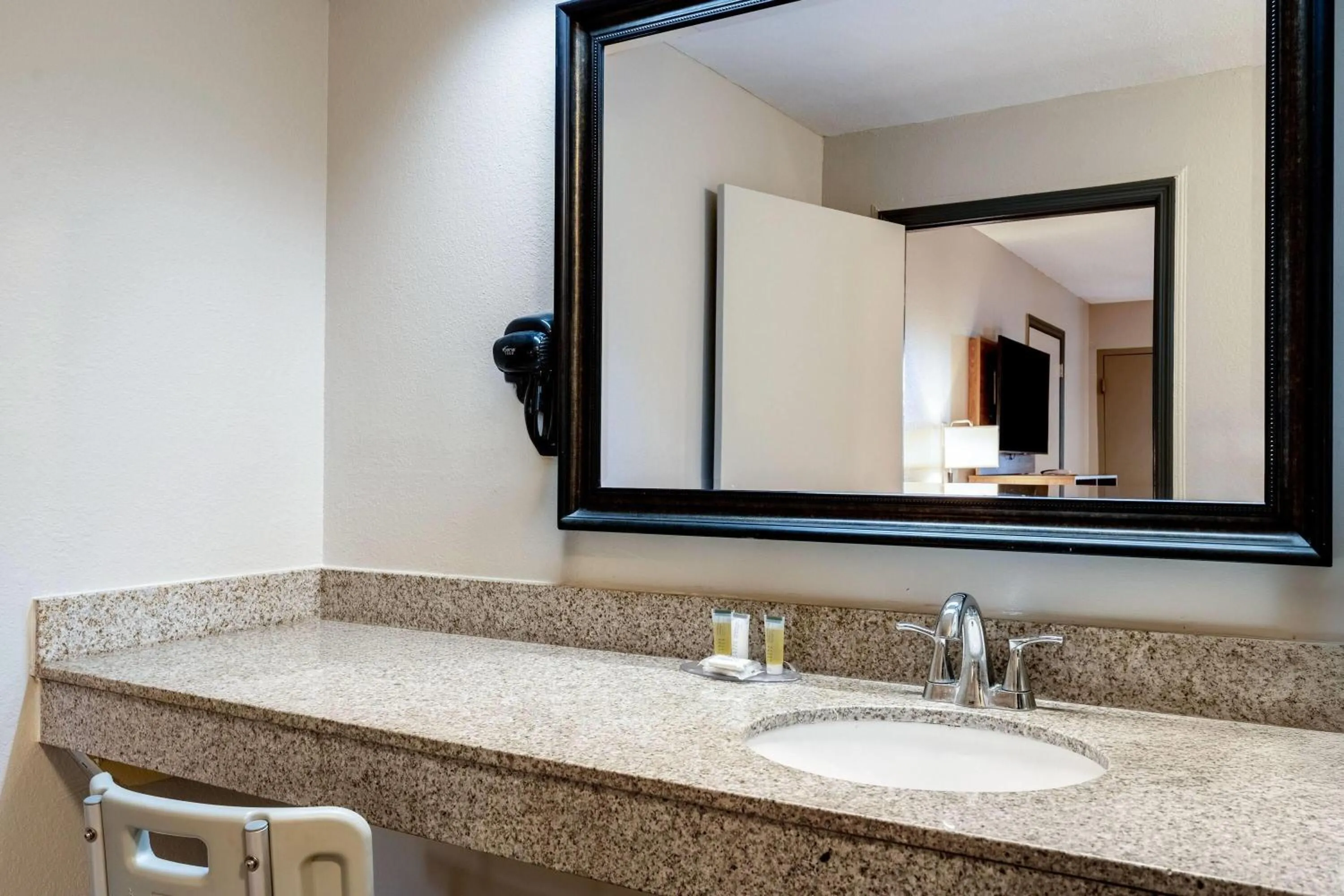 Bathroom in Days Inn by Wyndham Bainbridge