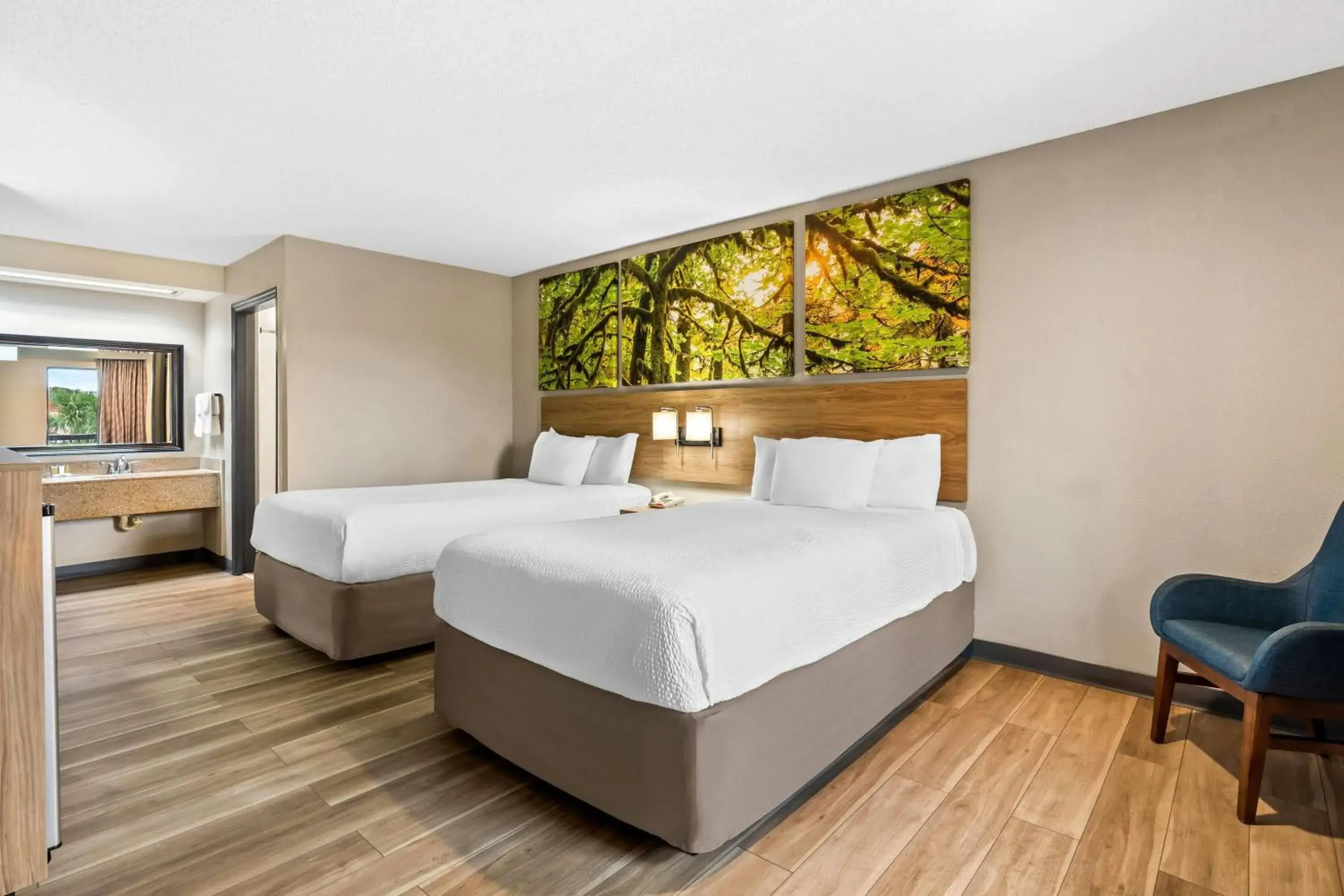 Double Room with Two Double Beds - Non-Smoking in Days Inn by Wyndham Bainbridge Double Room with Two Double Beds - Non-Smoking in Days Inn by Wyndham Bainbridge