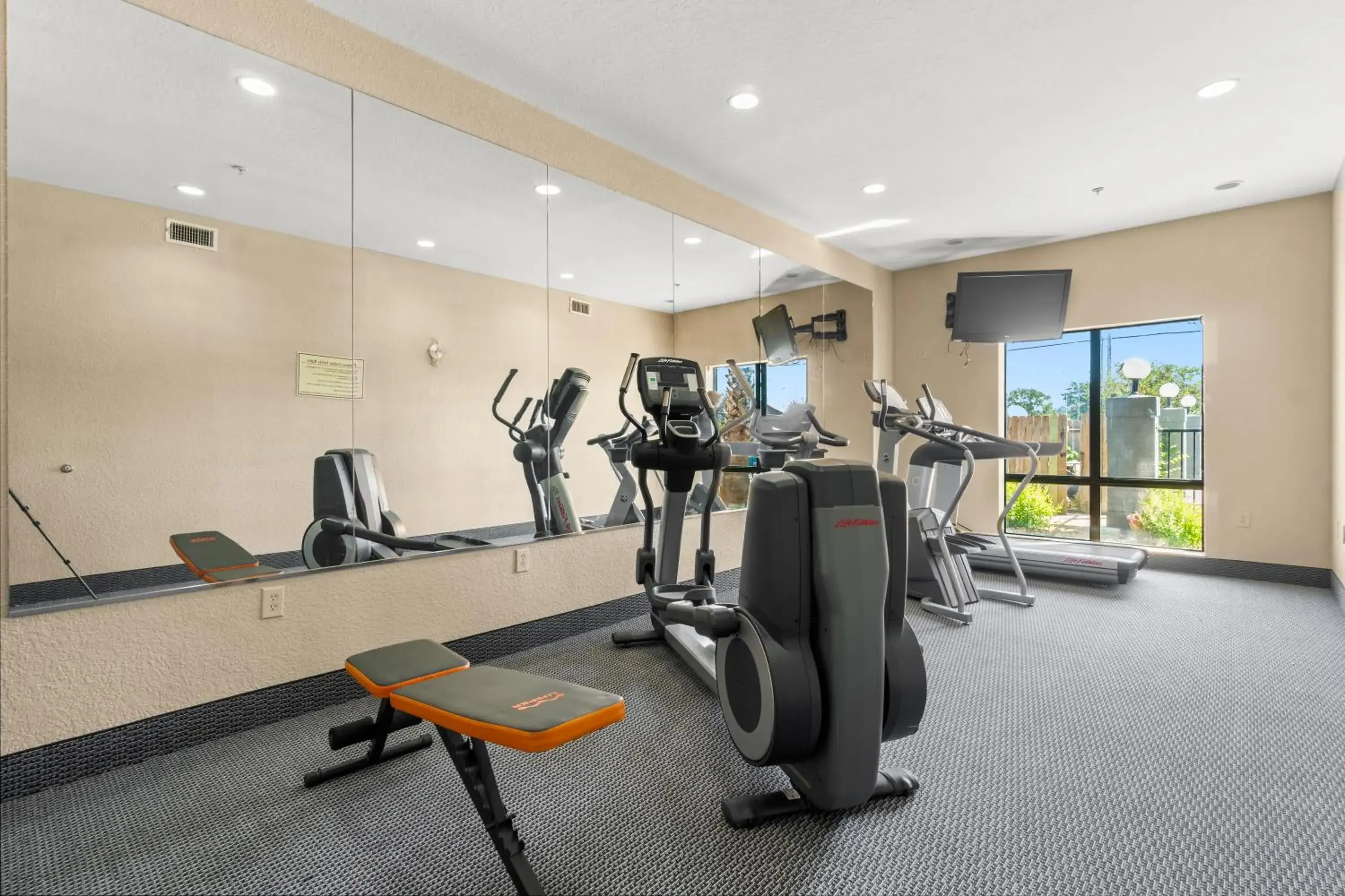 Fitness centre/facilities in Americas Best Value Inn & Suites-Livingston Fitness centre/facilities in Americas Best Value Inn & Suites-Livingston