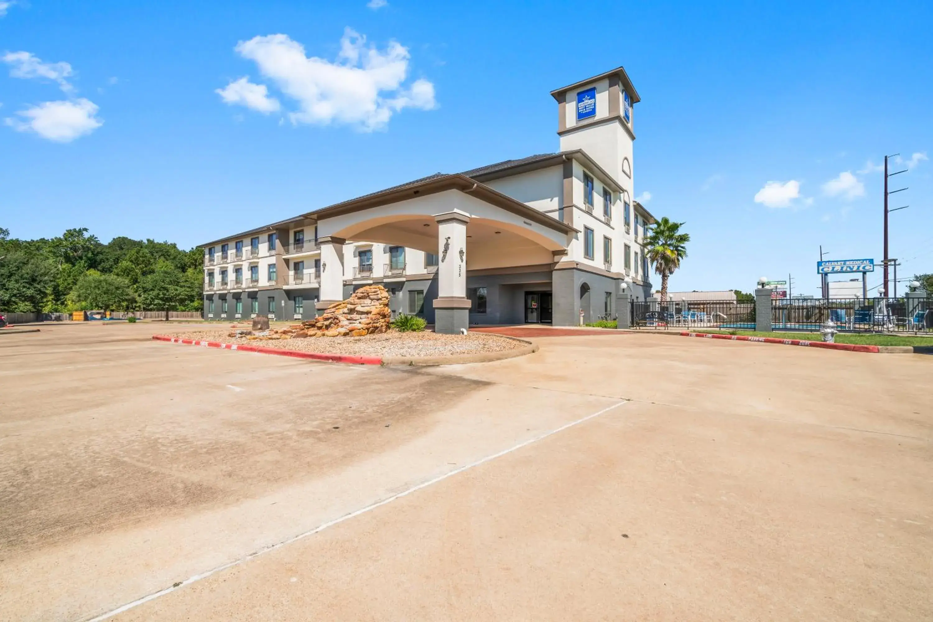 Property building in Americas Best Value Inn & Suites-Livingston Property building in Americas Best Value Inn & Suites-Livingston