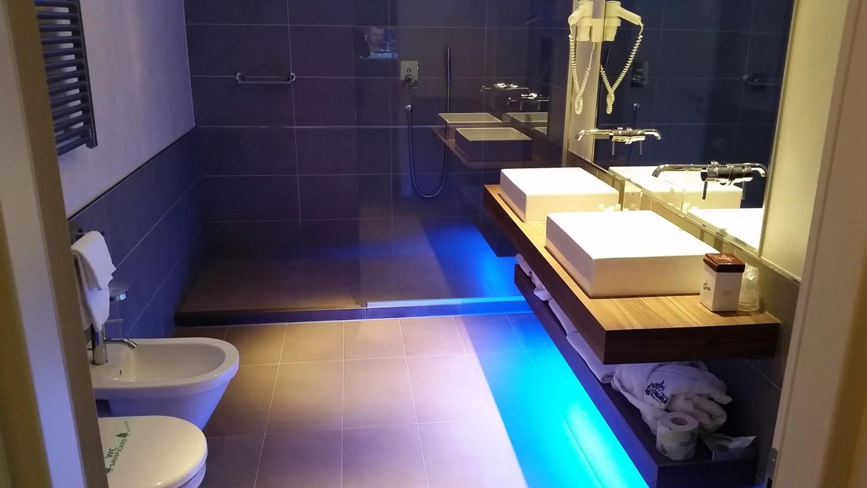 Bathroom in Hotel Morgana