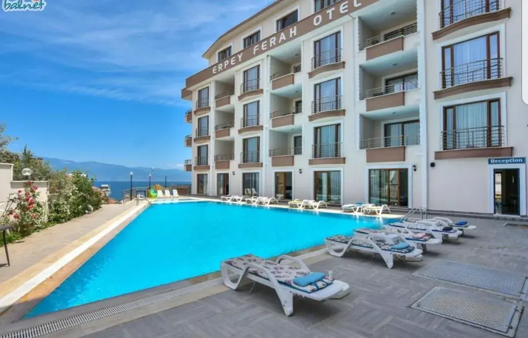 Property building in Erpey Ferah Apart Otel Property building in Erpey Ferah Apart Otel