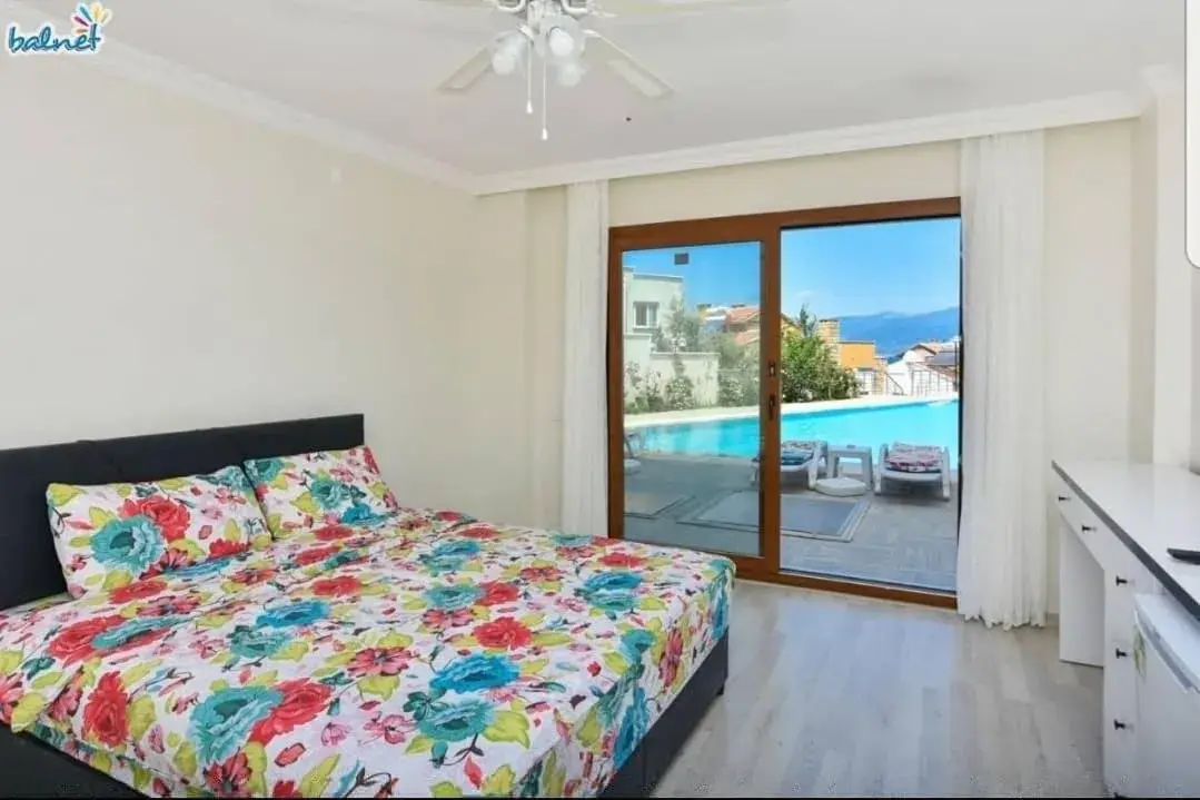 Balcony/Terrace, Bed in Erpey Ferah Apart Otel Balcony/Terrace, Bed in Erpey Ferah Apart Otel