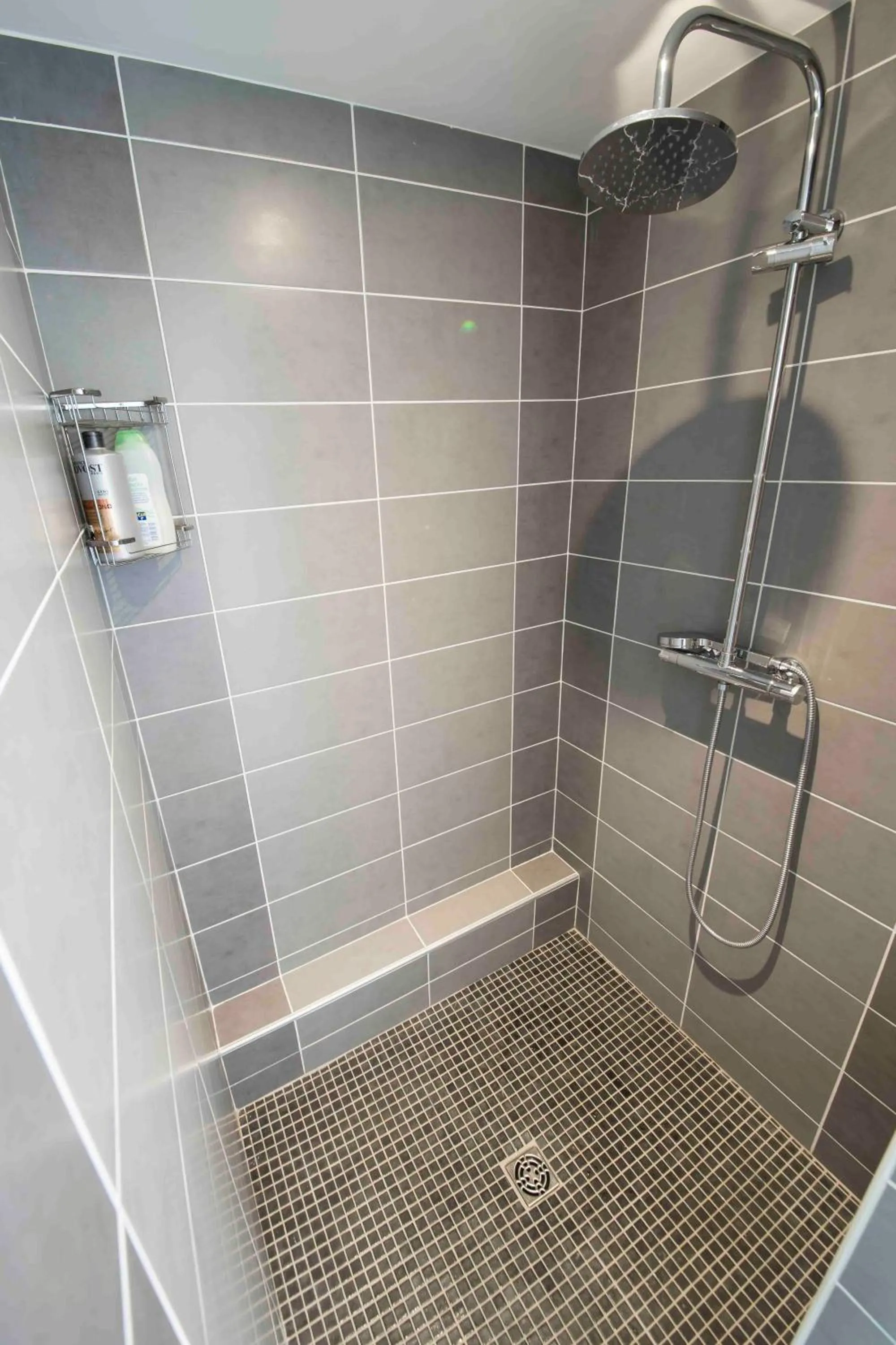 Shower in Domaine La Garenne