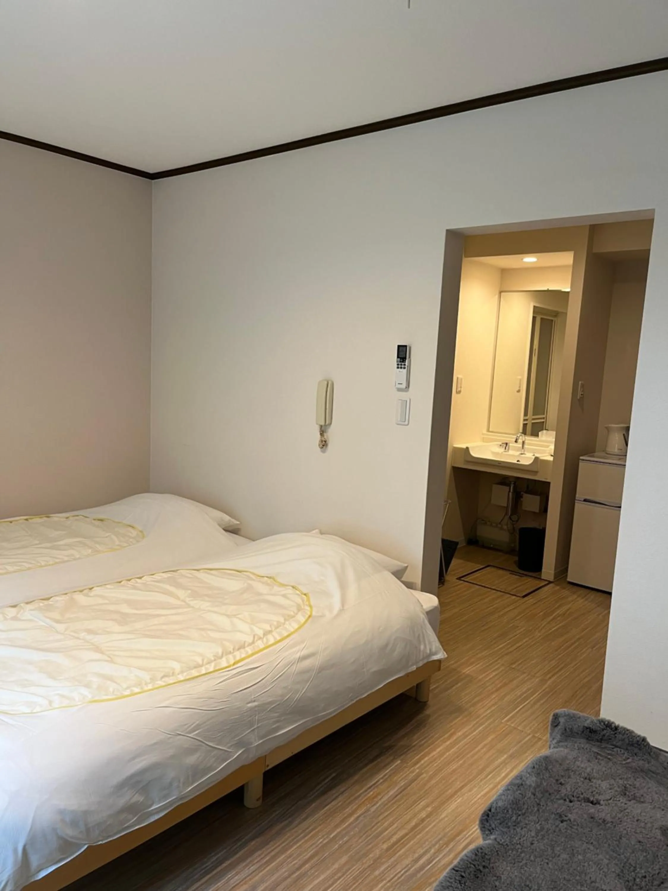 Triple Room with Shower in Koyasan Guest House Tommy