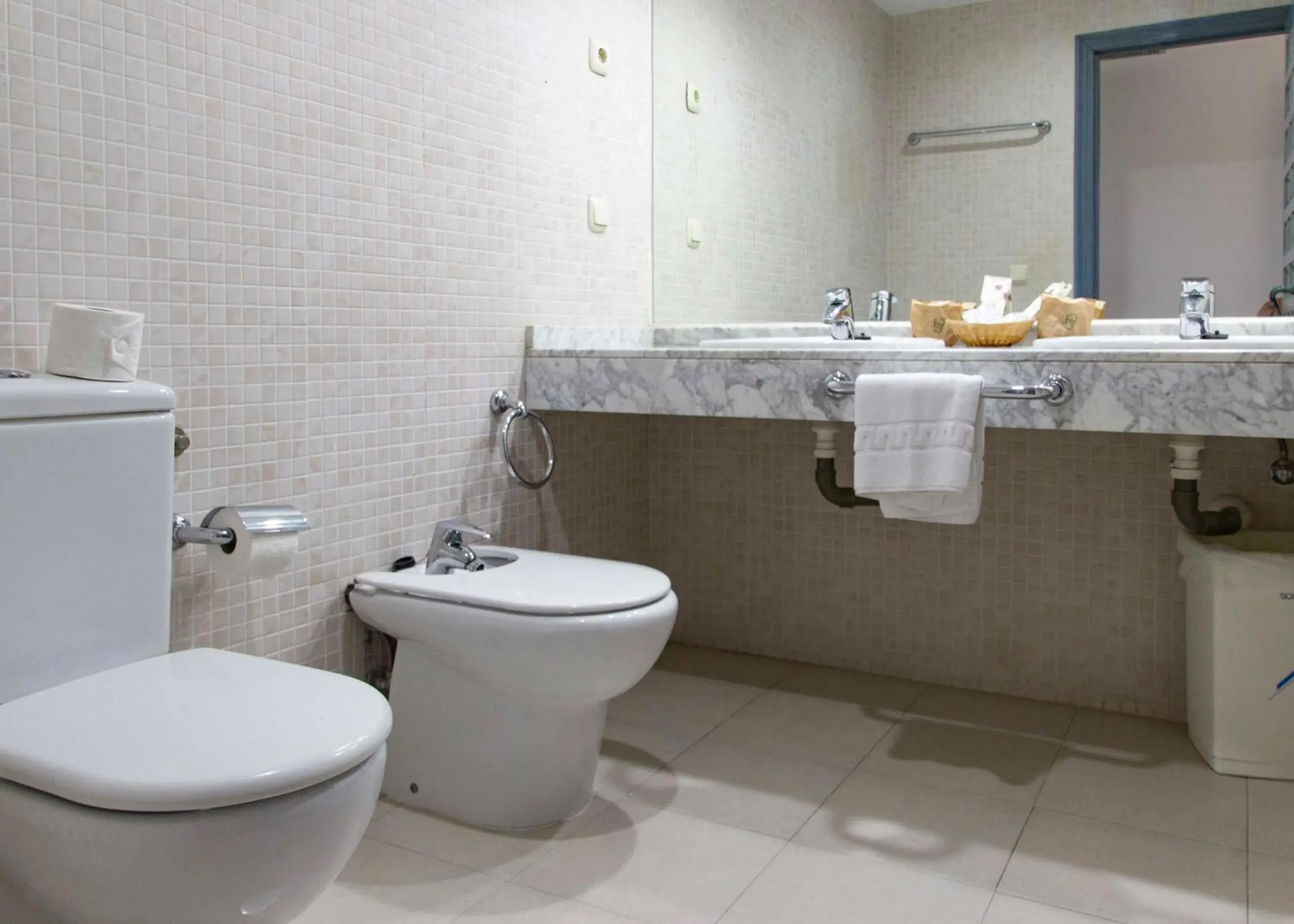 Superior Double Room in Hotel Batuecas Superior Double Room in Hotel Batuecas