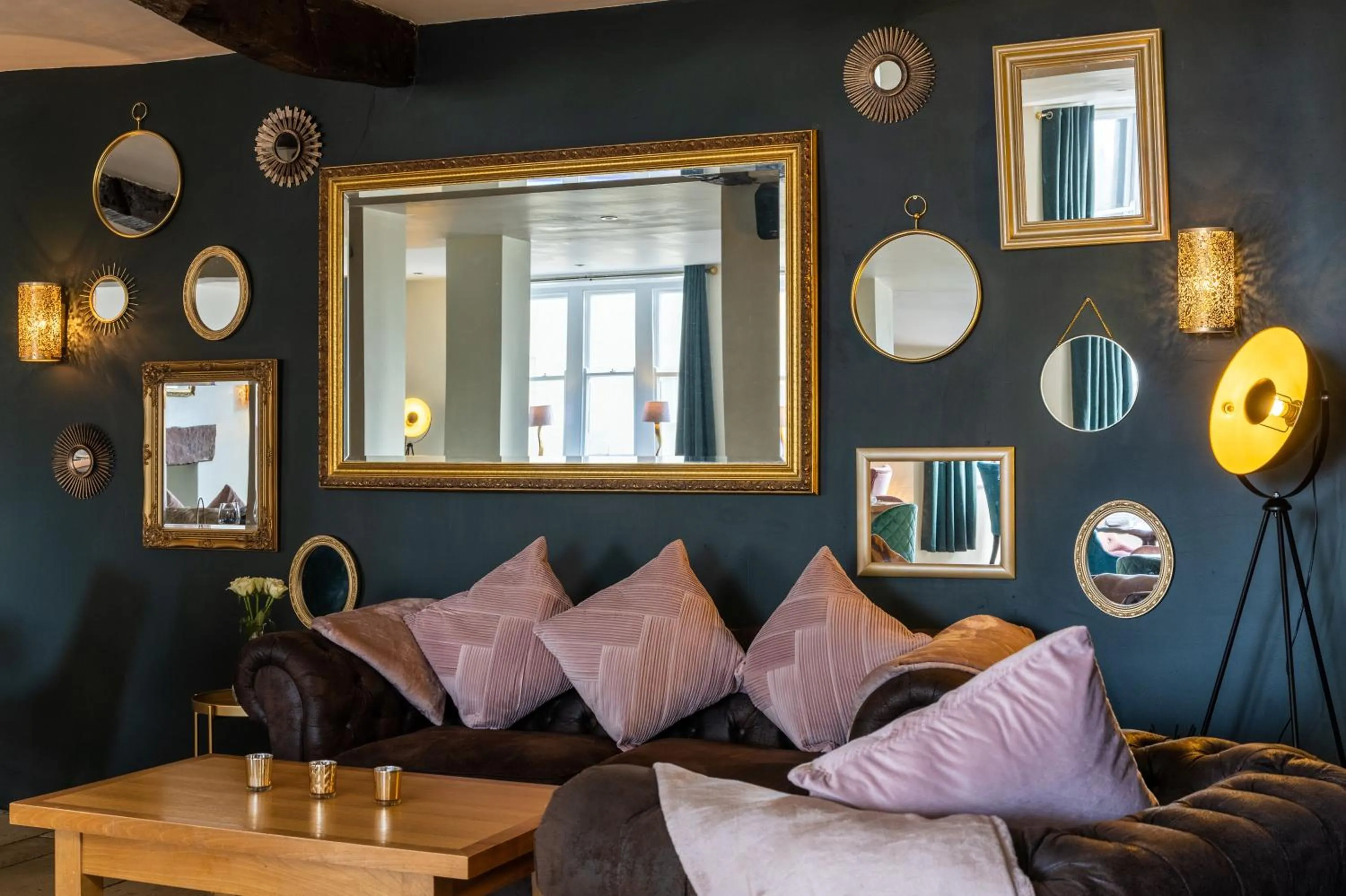 Food and drinks in The Pennington Hotel