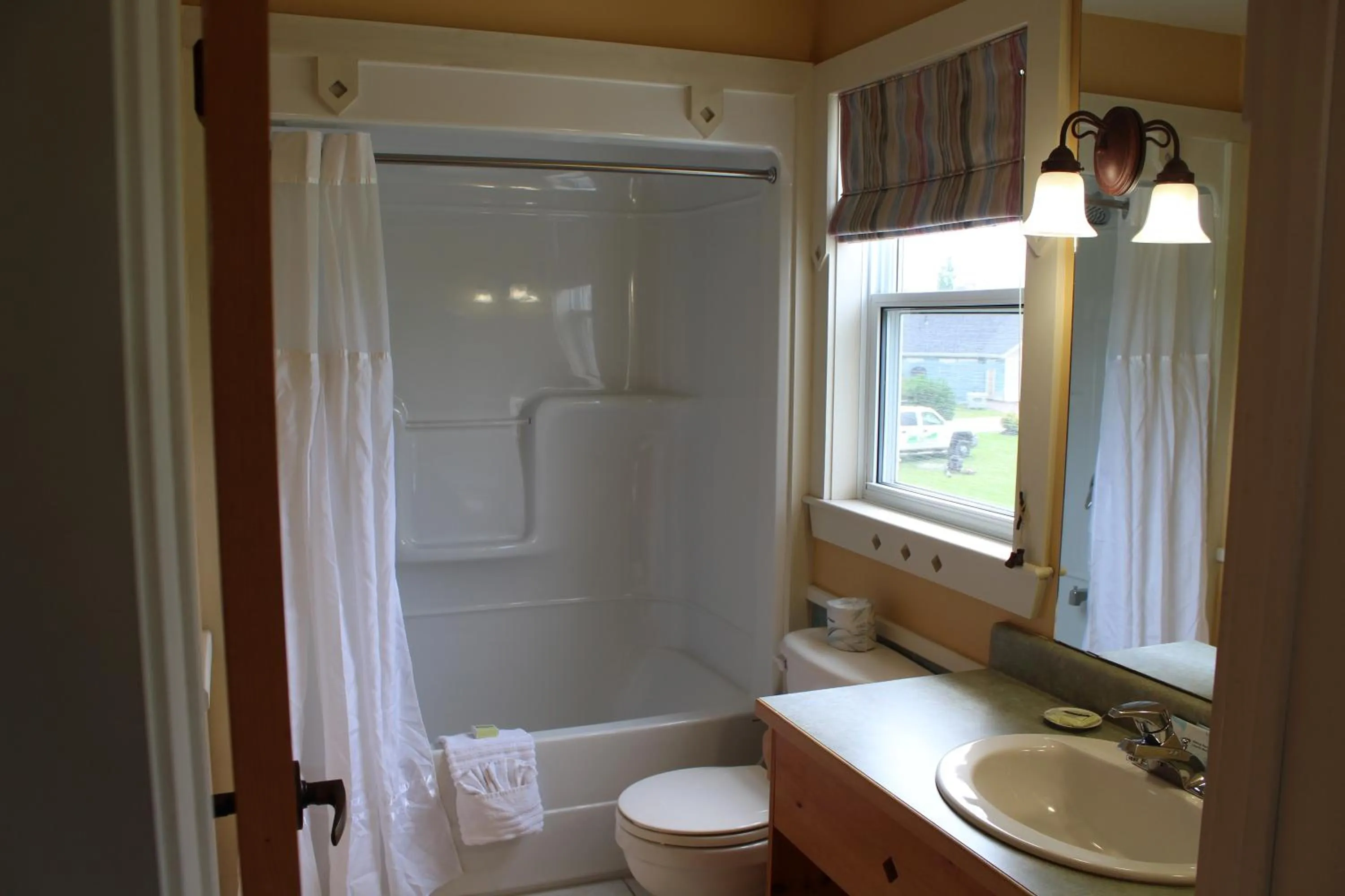 Bathroom in Rodd Crowbush Golf & Beach Resort