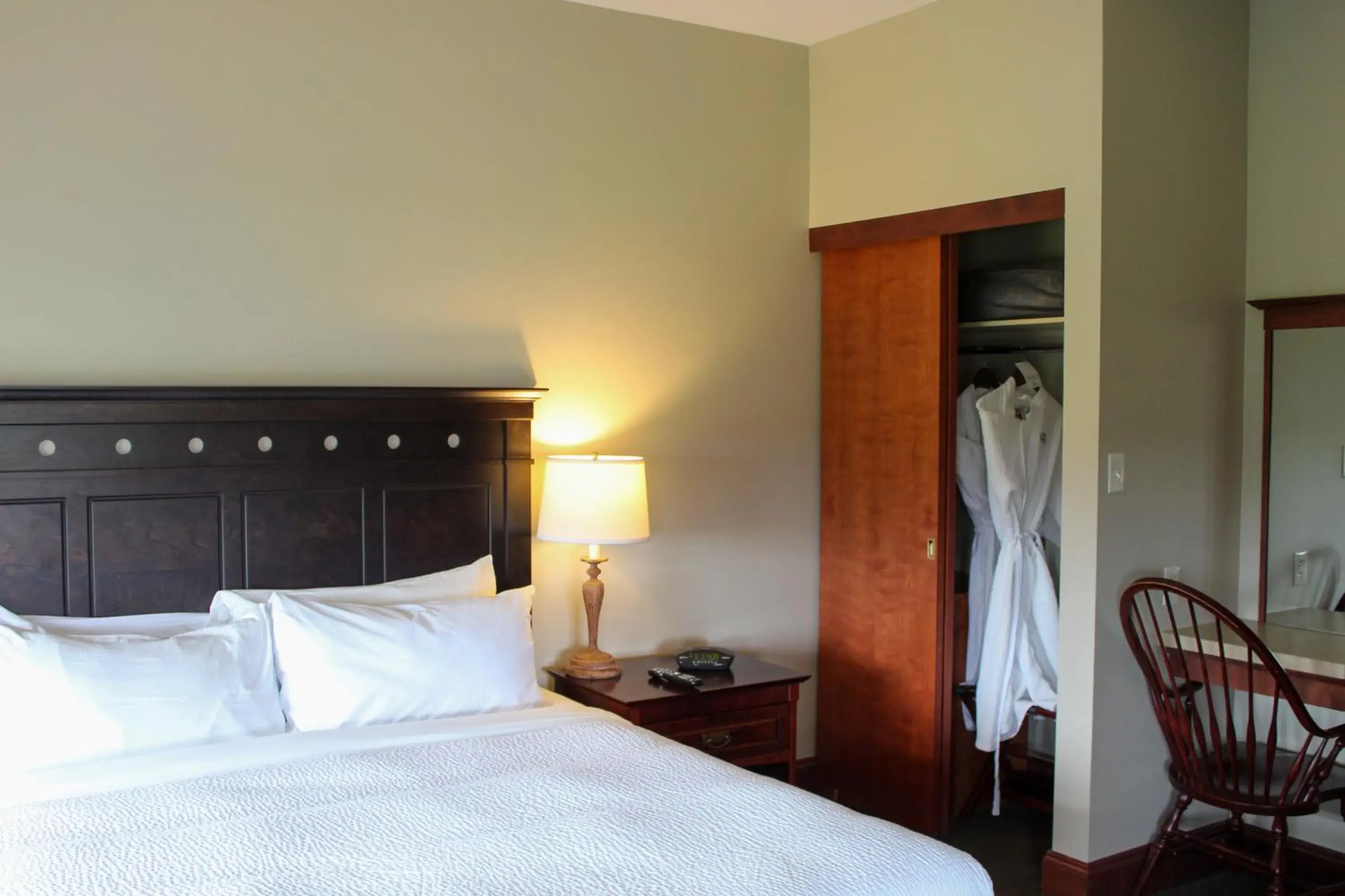 King Suite with View in Rodd Crowbush Golf & Beach Resort King Suite with View in Rodd Crowbush Golf & Beach Resort