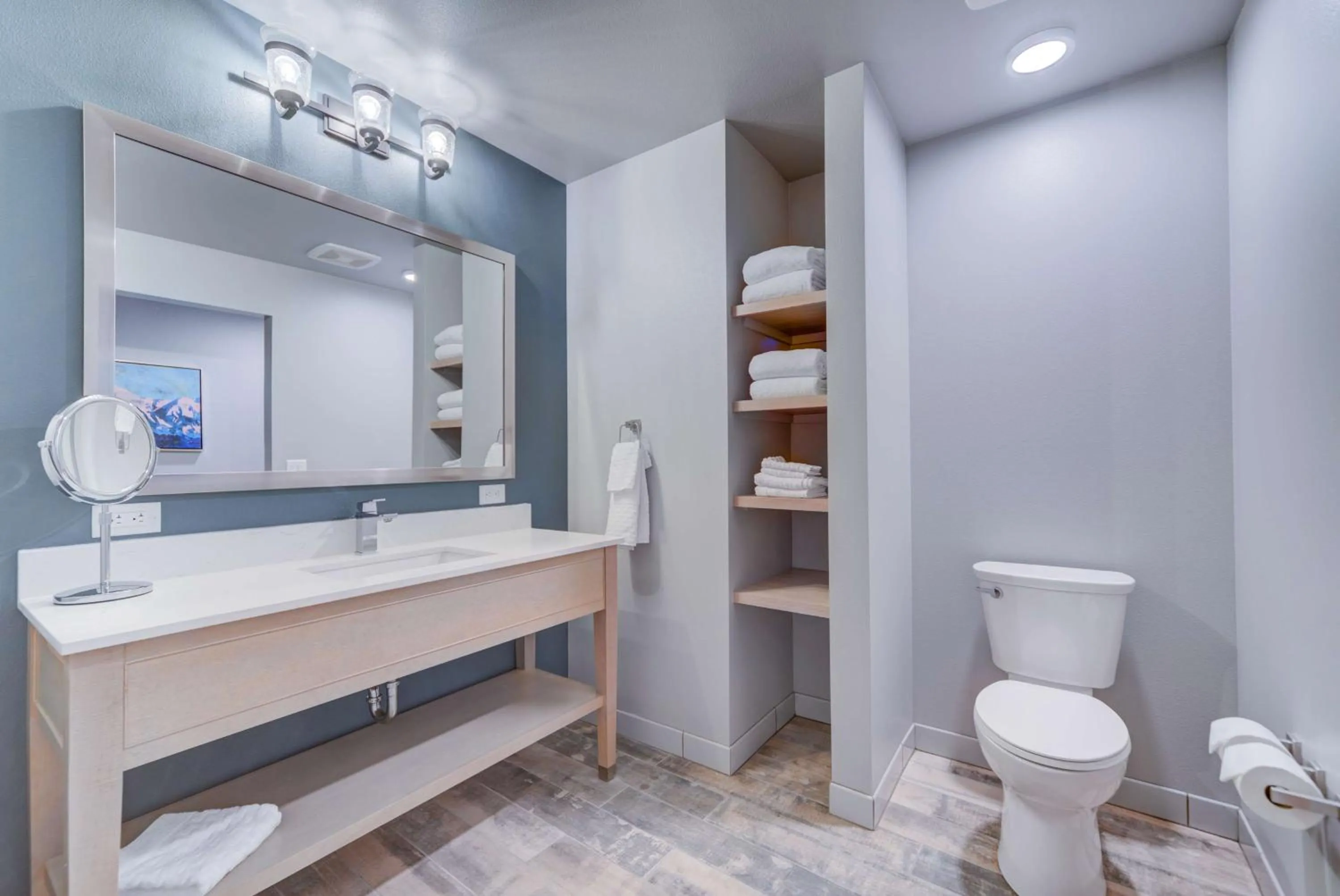 Bathroom in Hotel Peppertree Bend, BW Premier Collection