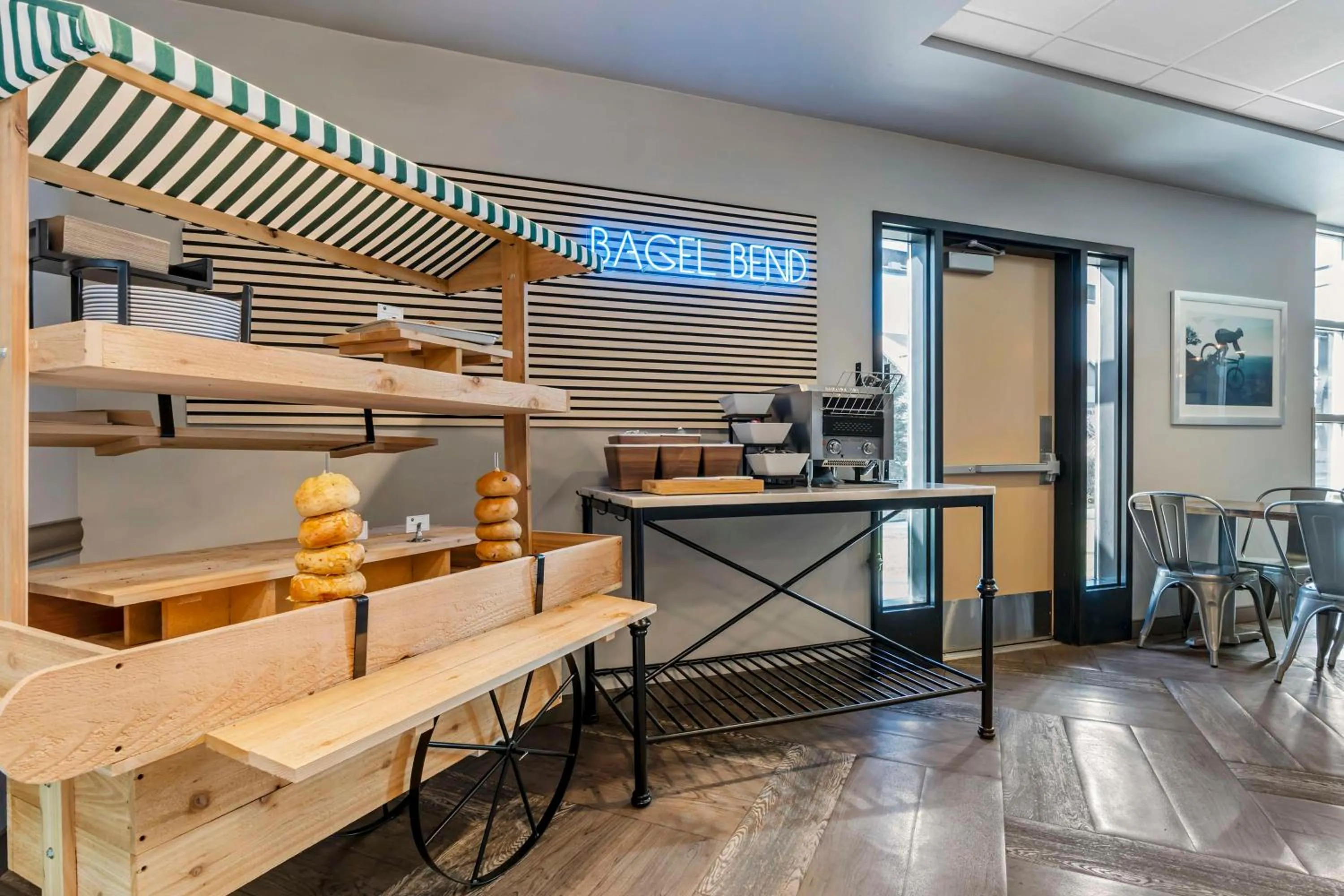 Breakfast in Hotel Peppertree Bend, BW Premier Collection