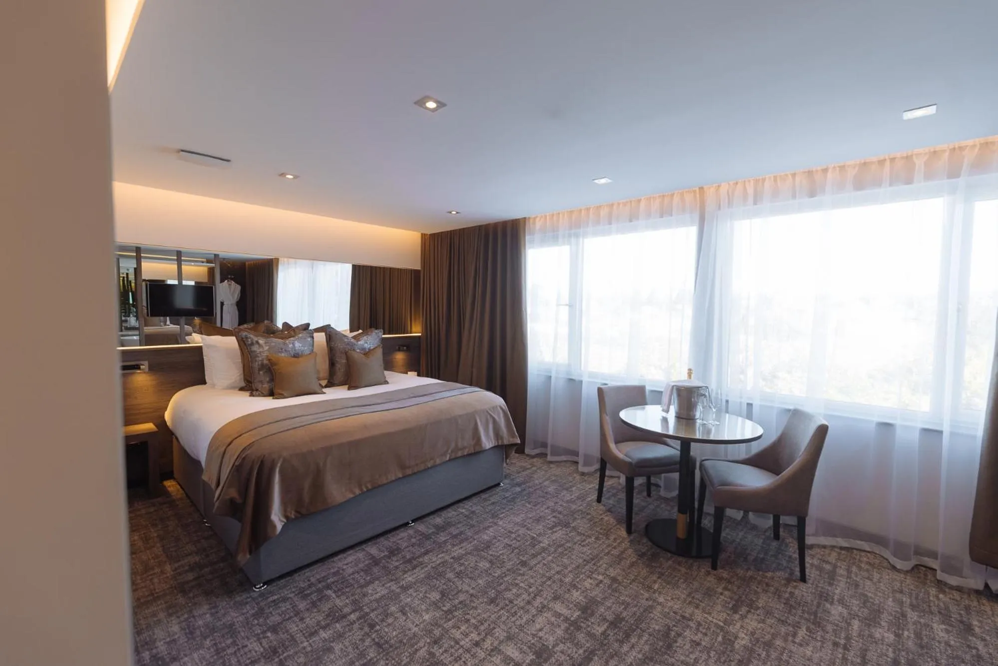 Bedroom, Bed in The Redhurst Hotel Glasgow