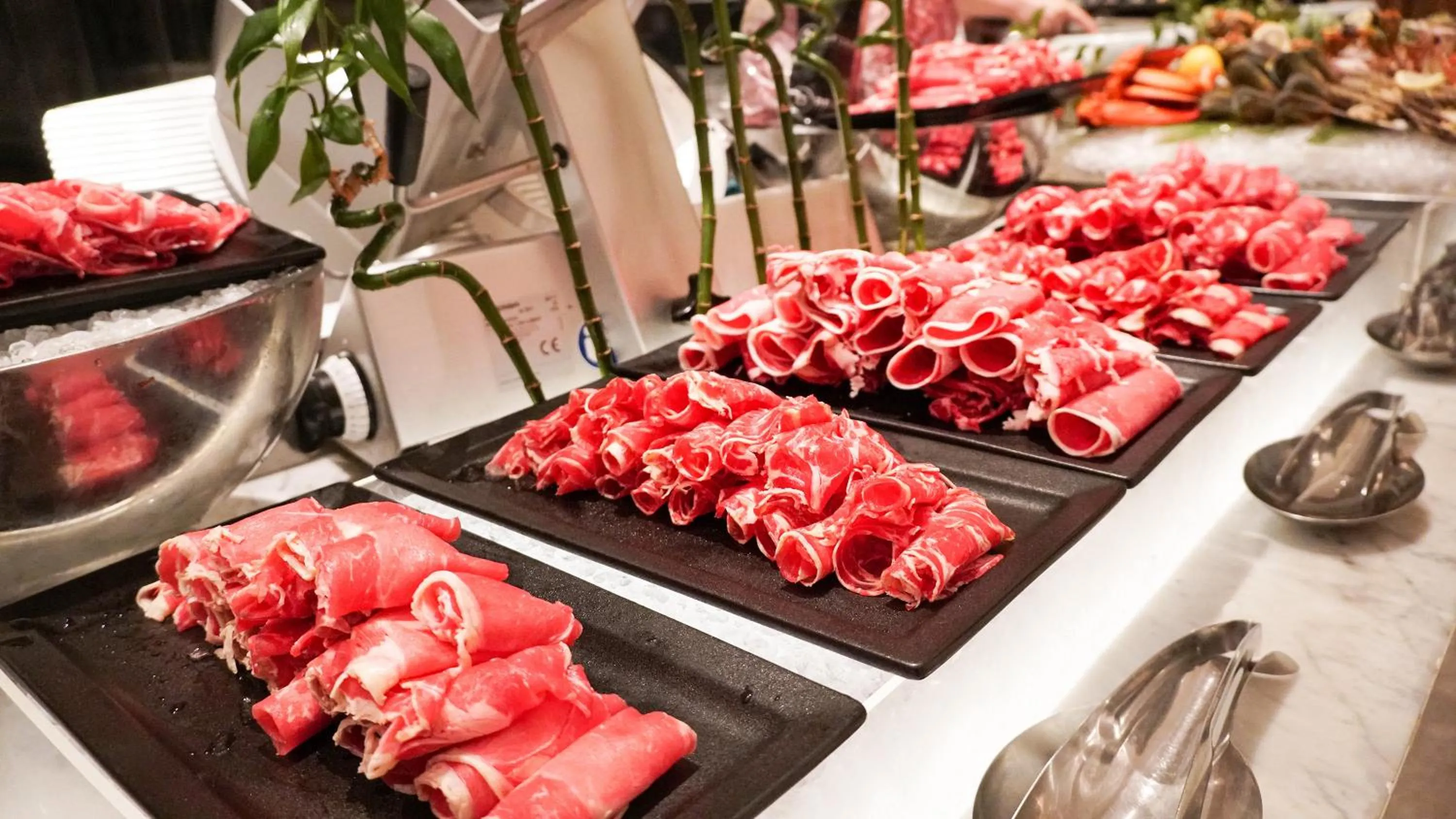 Restaurant/places to eat in Crowne Plaza Hangzhou Qiantang