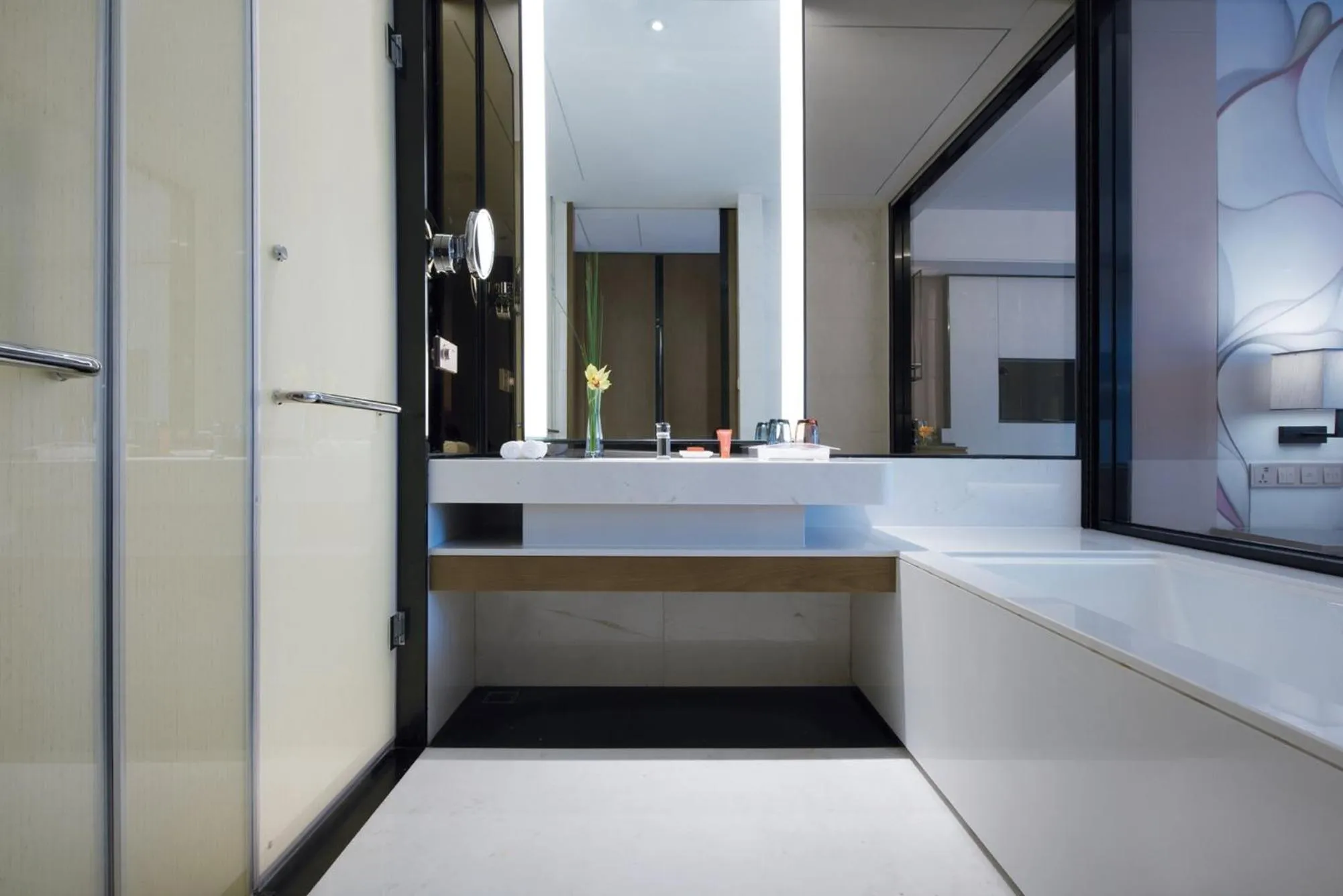 Bathroom in Crowne Plaza Hangzhou Qiantang