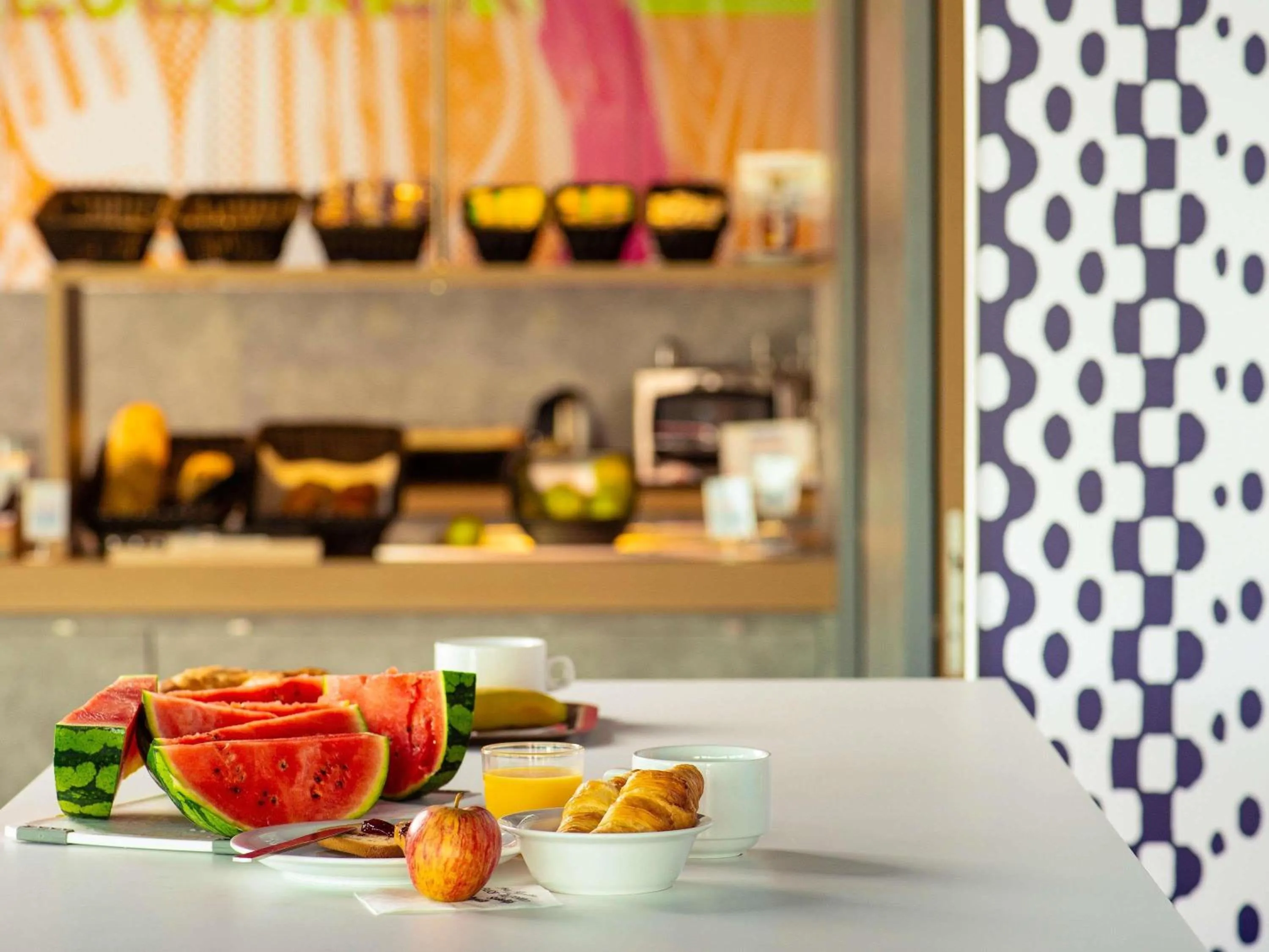 Breakfast in ibis Budget Mâcon Crêches