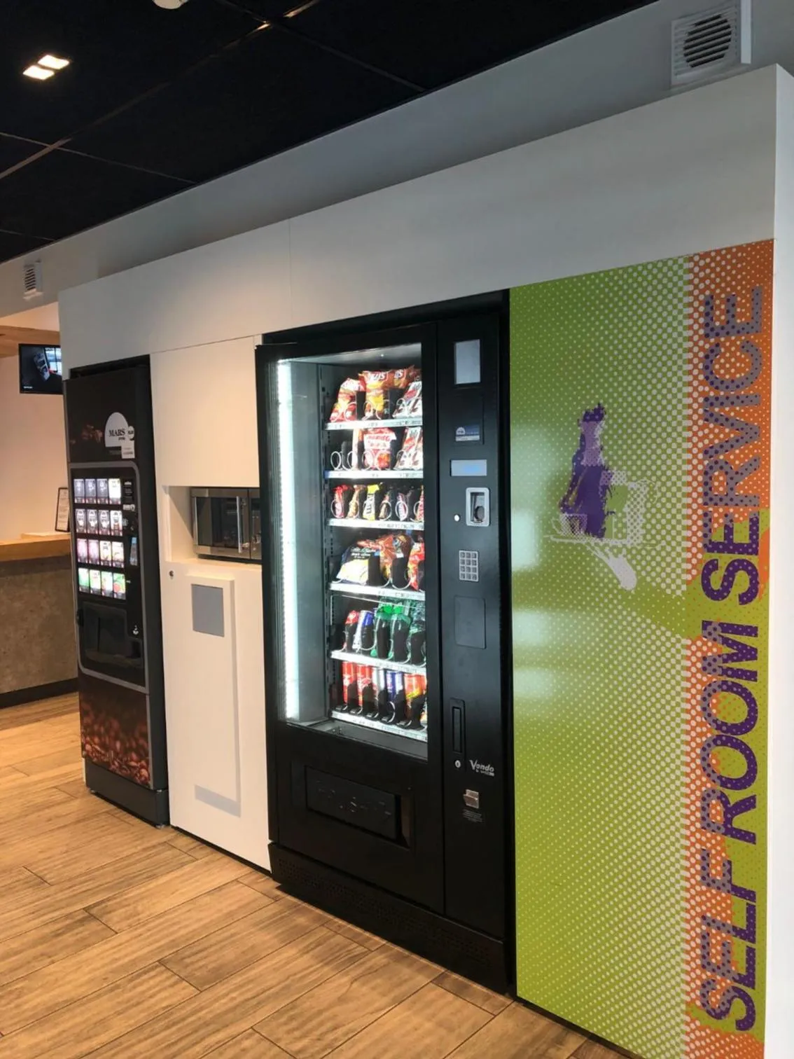 Drinks in ibis Budget Mâcon Crêches