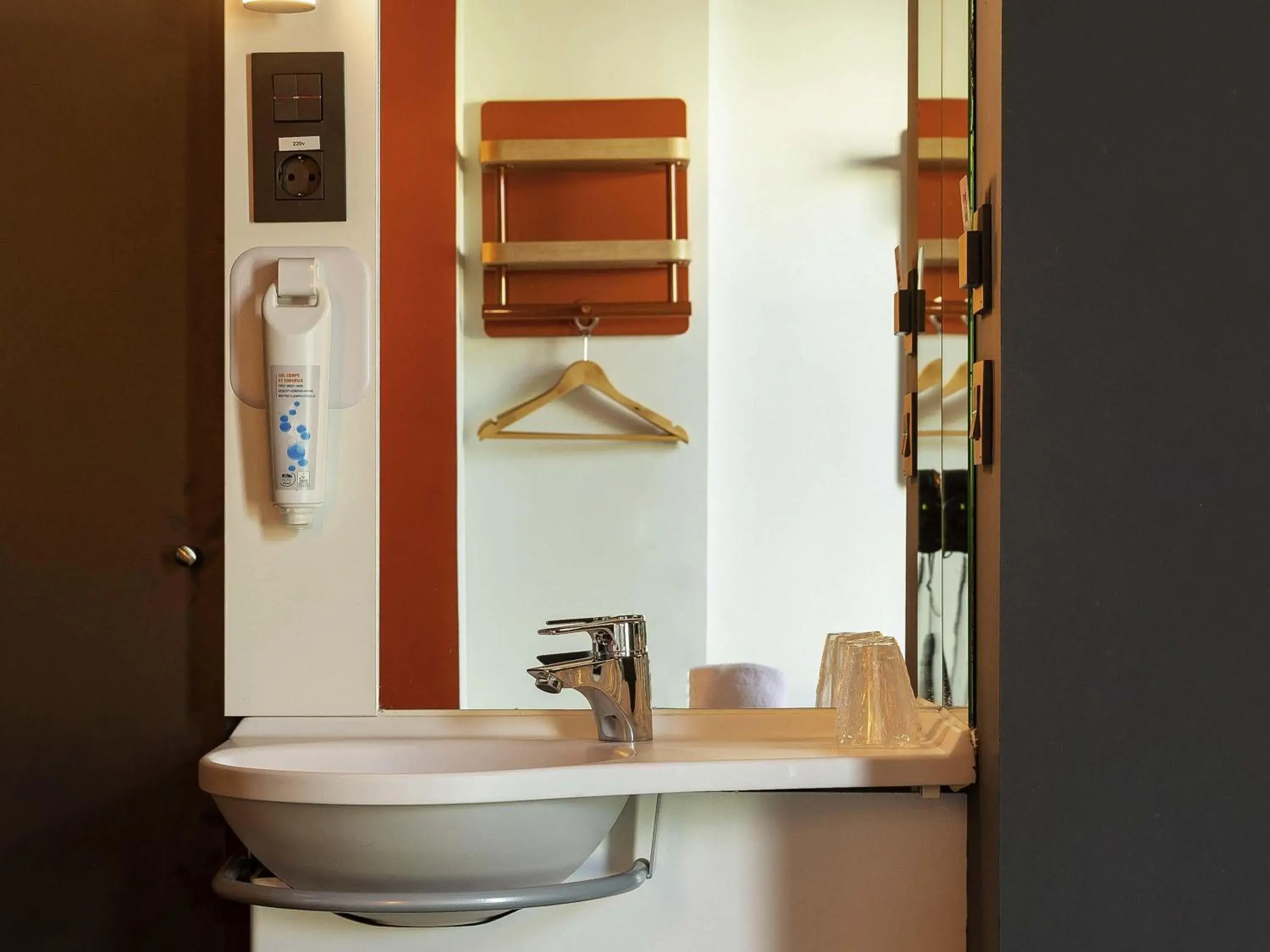 Bedroom in Ibis Budget Madrid Centro Lavapies Bedroom in Ibis Budget Madrid Centro Lavapies