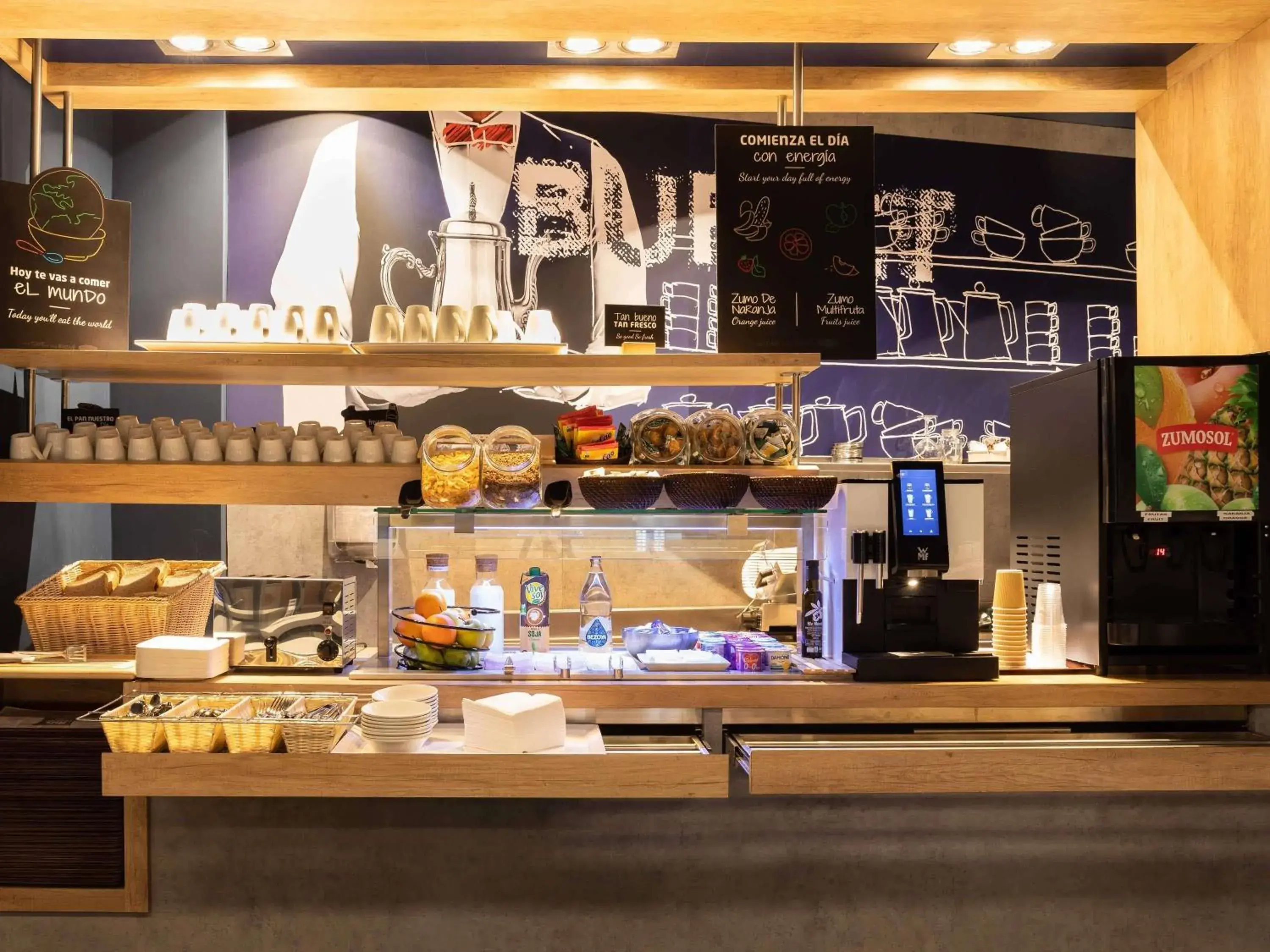 Breakfast in Ibis Budget Madrid Centro Lavapies Breakfast in Ibis Budget Madrid Centro Lavapies