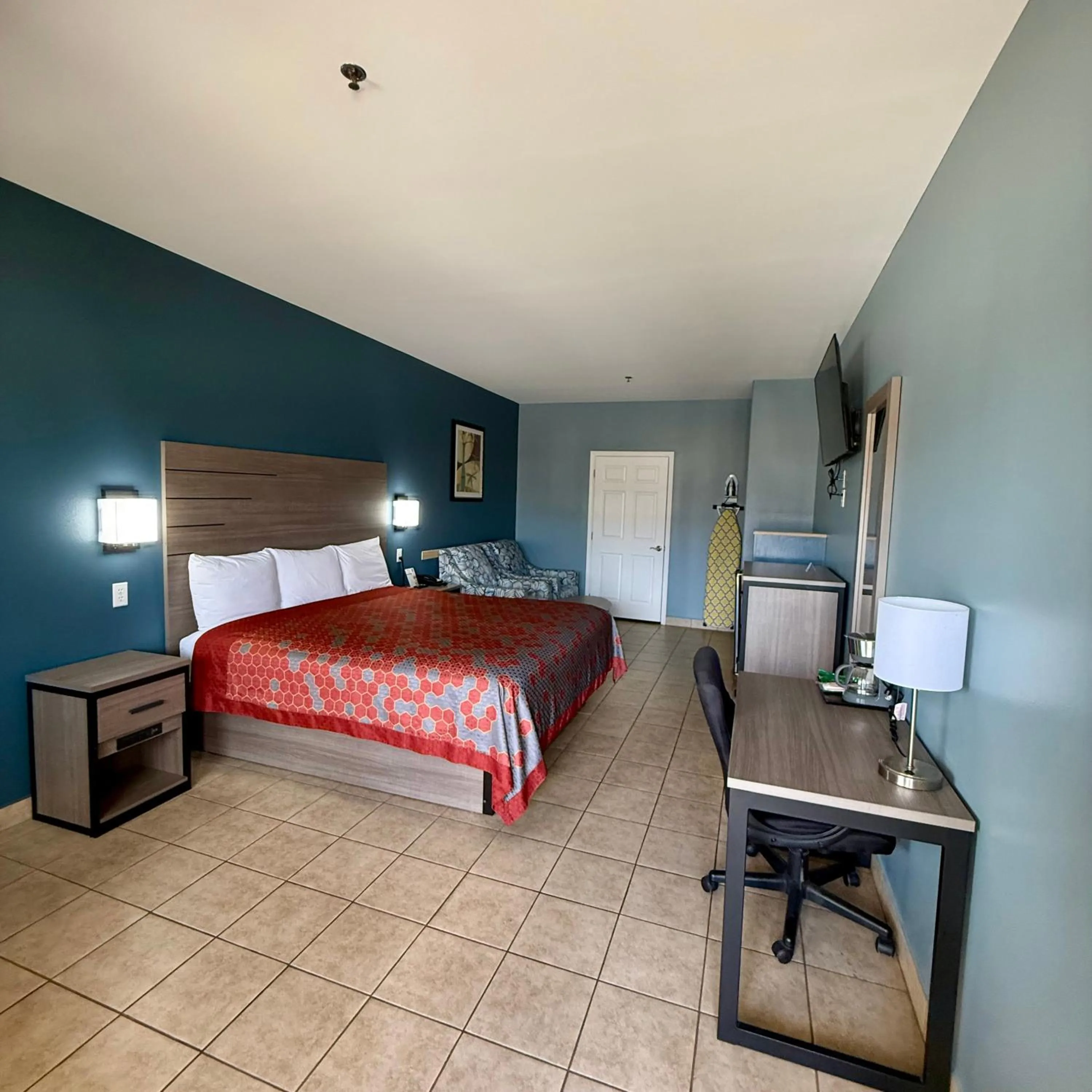 Bed in Weslaco Inn - Weslaco/Mercedes