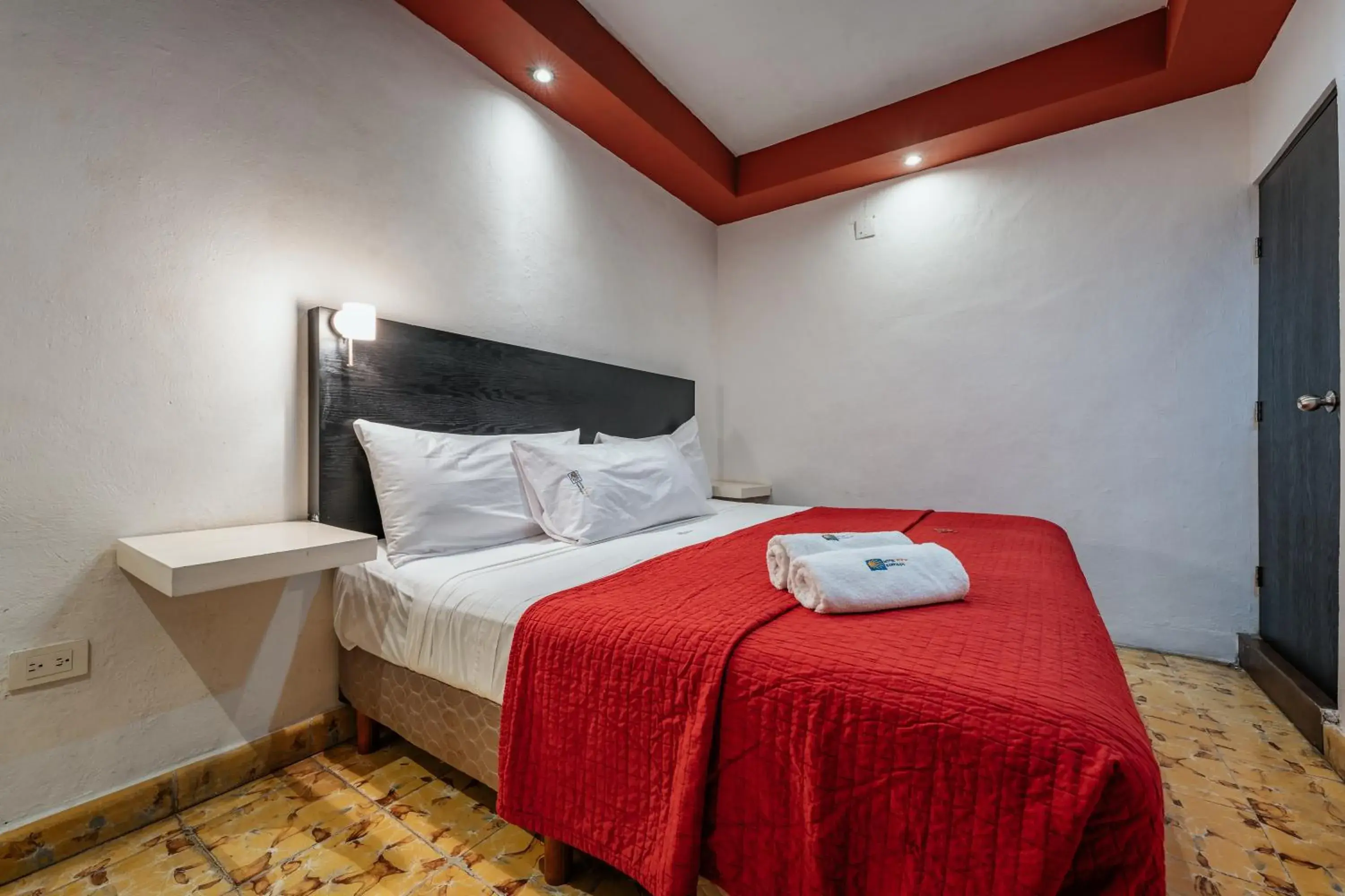 Photo of the whole room, Bed in Hotel Santiago Photo of the whole room, Bed in Hotel Santiago