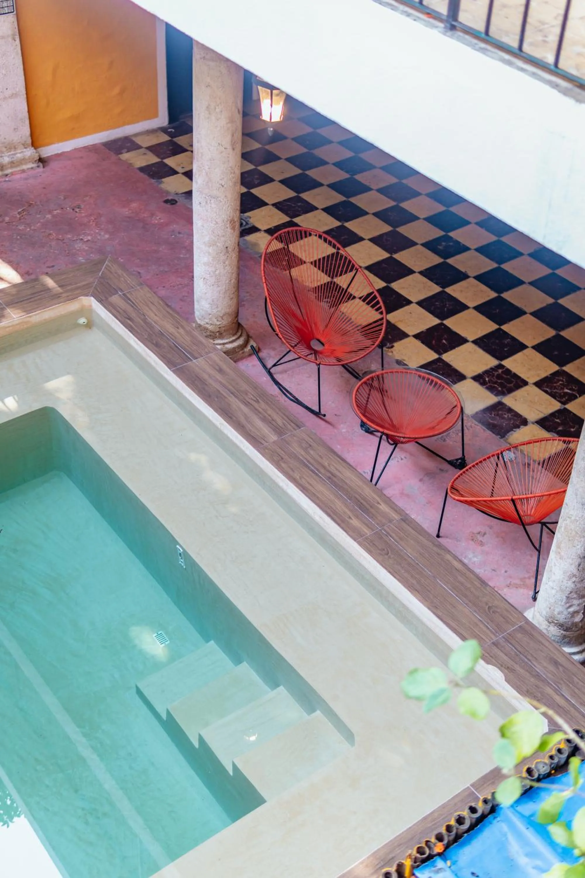 Swimming pool in Hotel Santiago