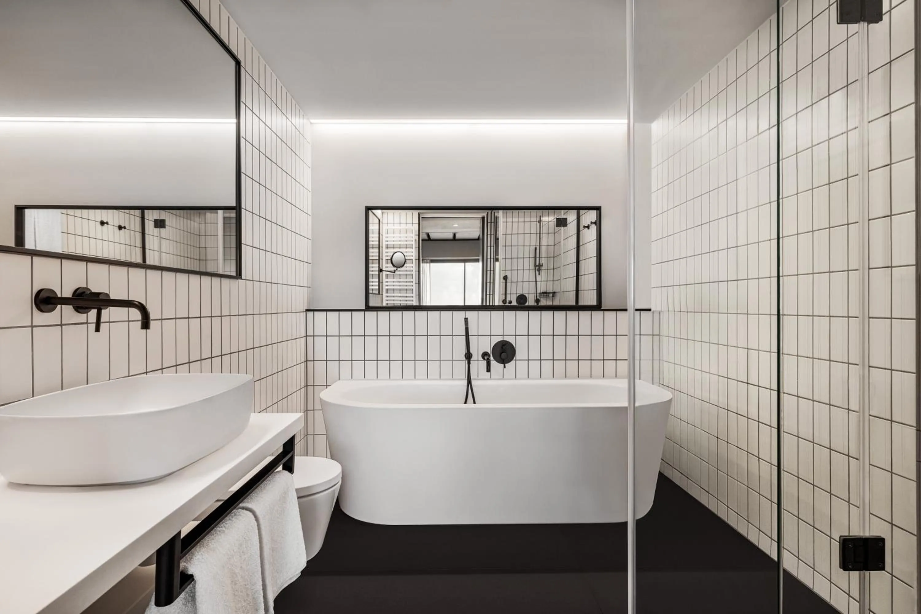 Bathroom in Vienna House by Wyndham Mokotow Warsaw
