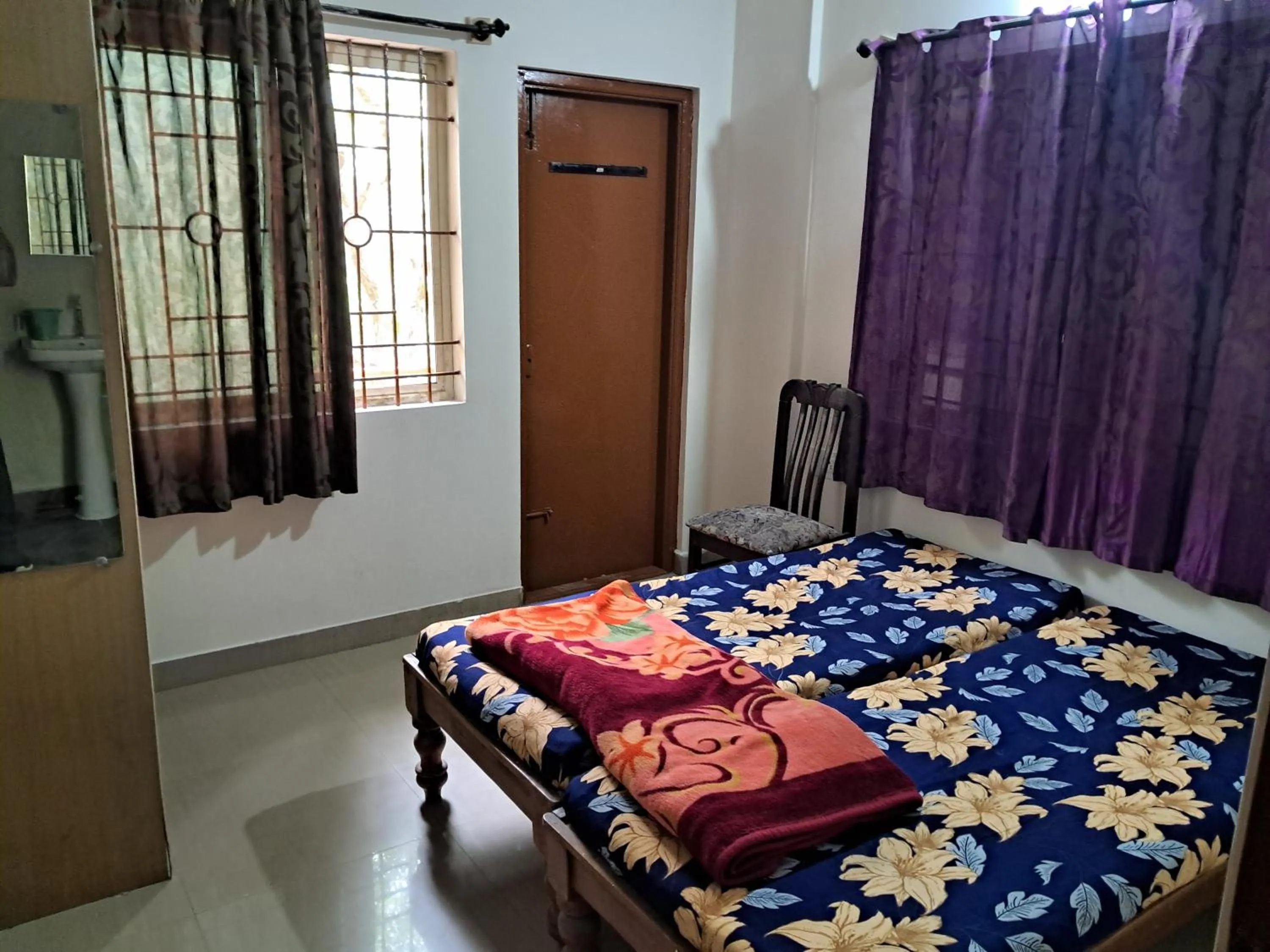 Bedroom, Bed in Professionals Pride PG