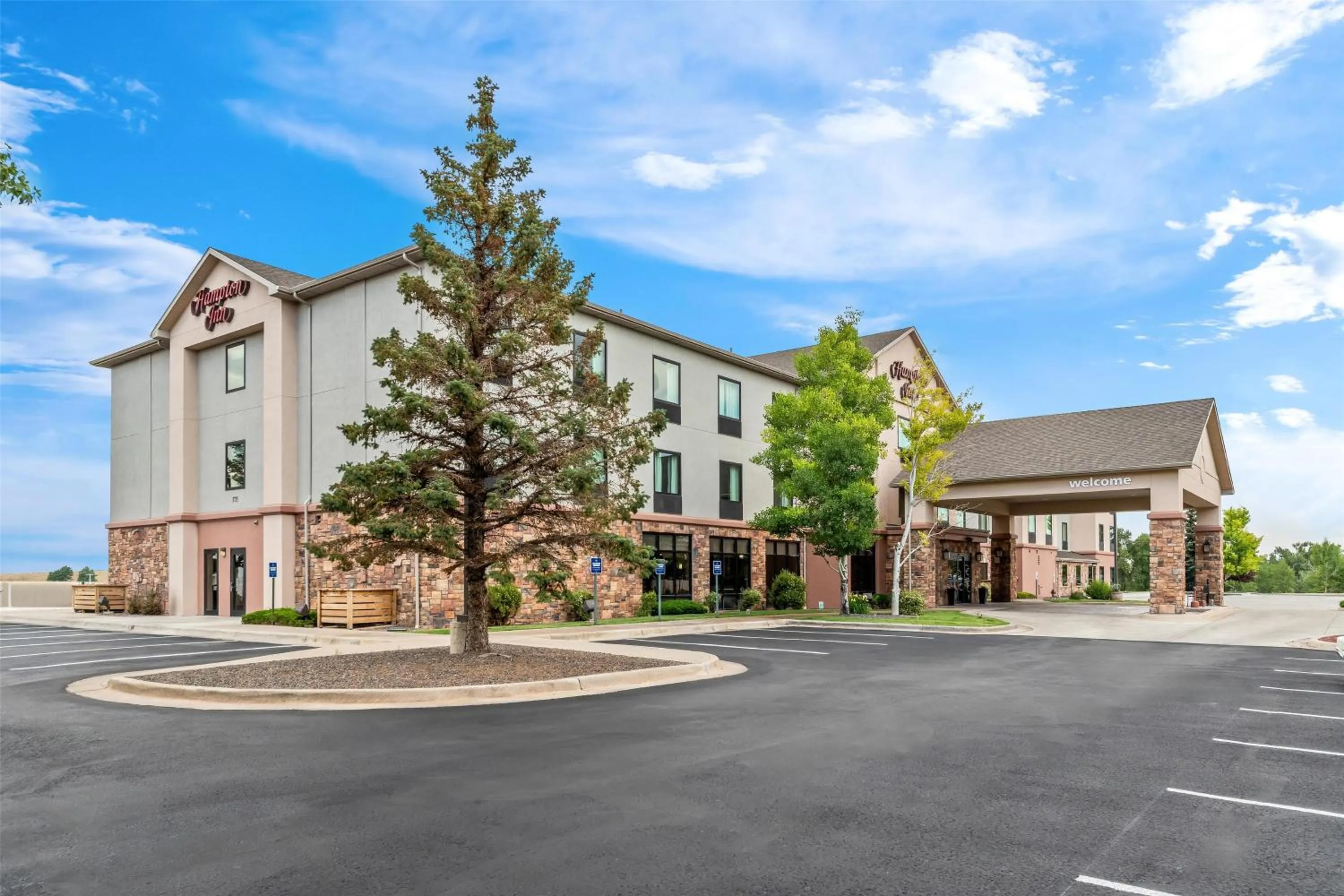 Property building in Hampton Inn Laramie