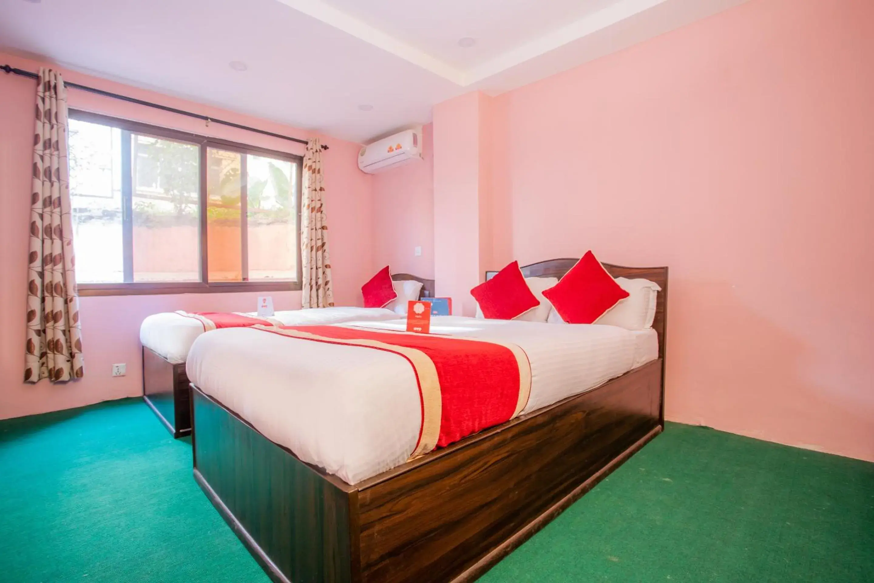 OYO 137 Hotel Pranisha Inn OYO 137 Hotel Pranisha Inn