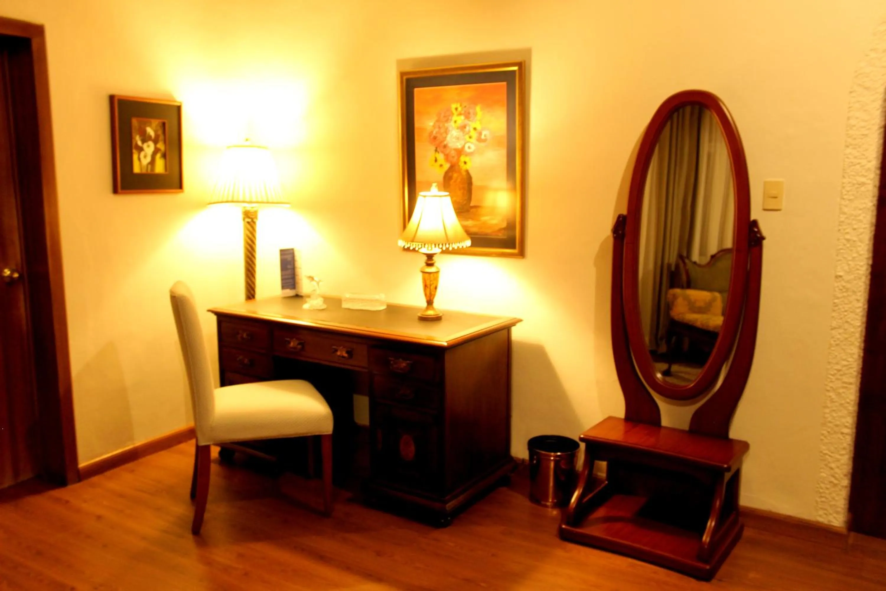 Photo of the whole room in Hotel La Casona