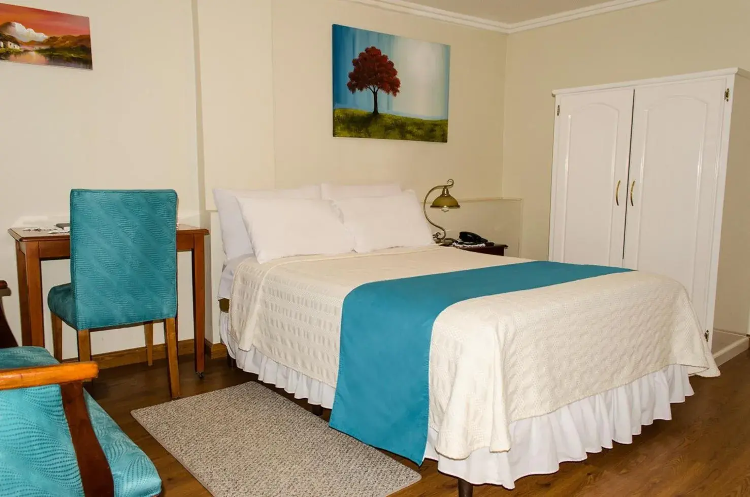 Photo of the whole room, Bed in Hotel La Casona Photo of the whole room, Bed in Hotel La Casona