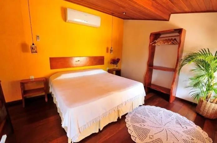 Photo of the whole room, Bed in Pousada Funny