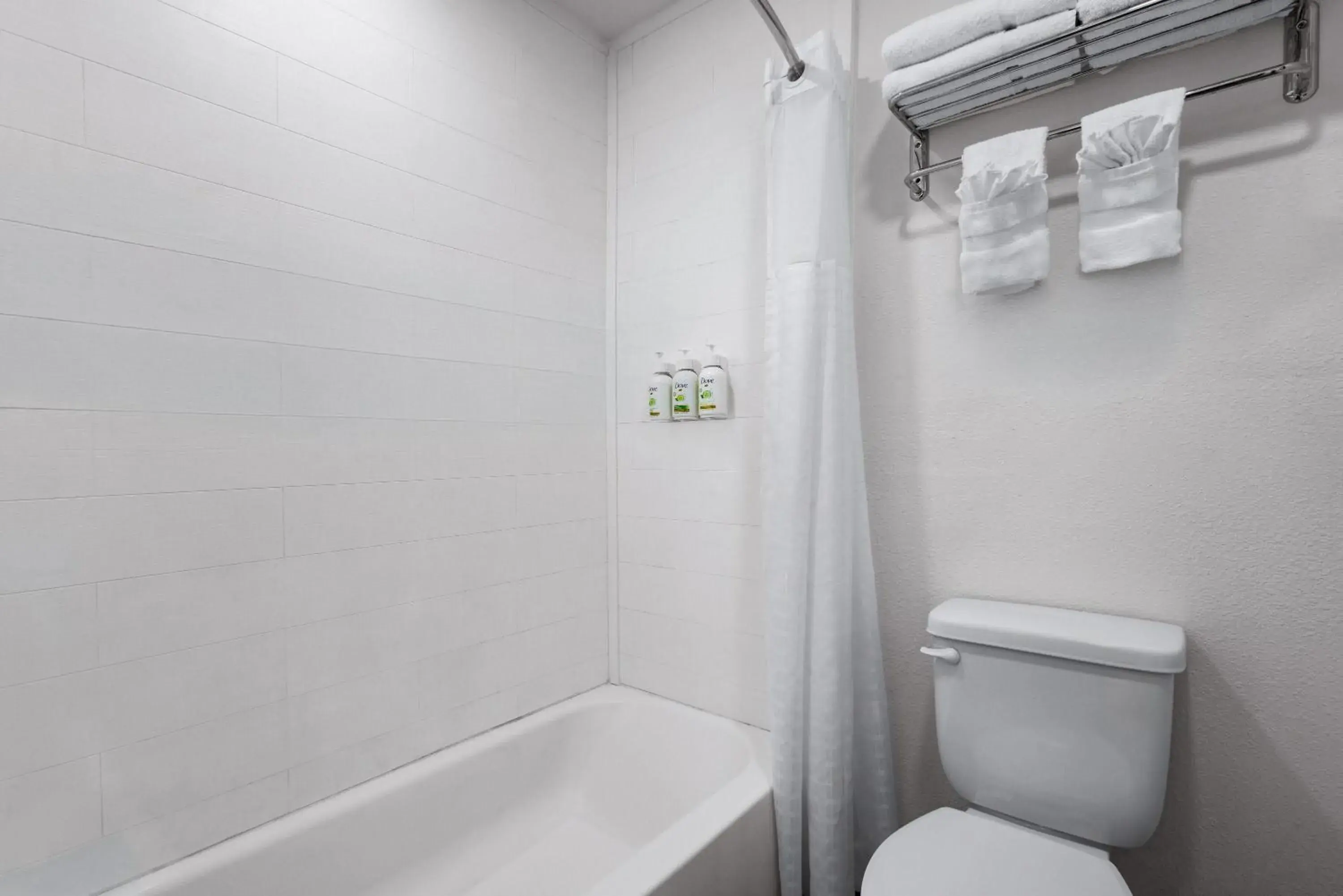 King Room - Non-Smoking in Ramada by Wyndham York Harrisburg Hershey King Room - Non-Smoking in Ramada by Wyndham York Harrisburg Hershey