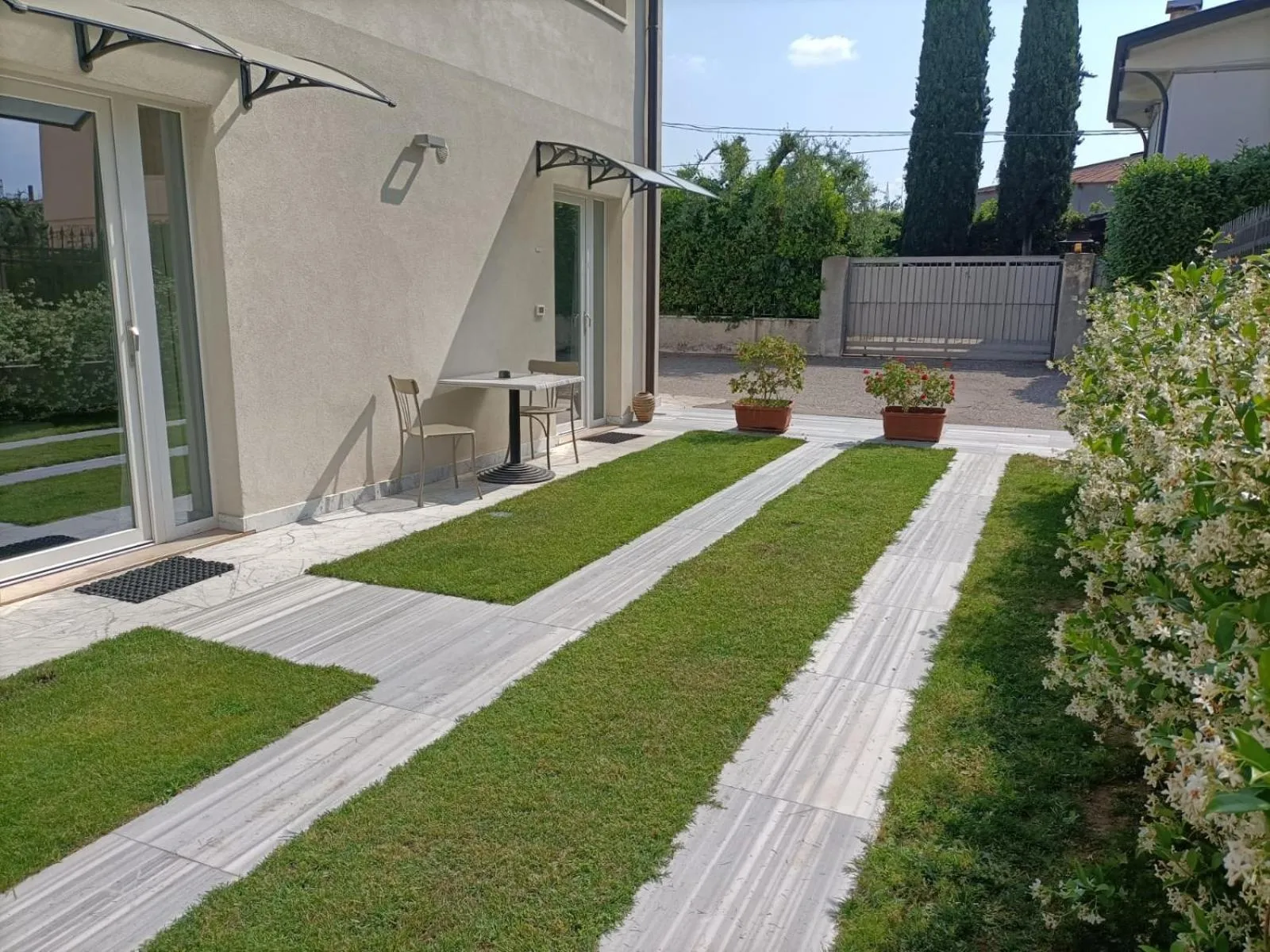 Garda Guest House