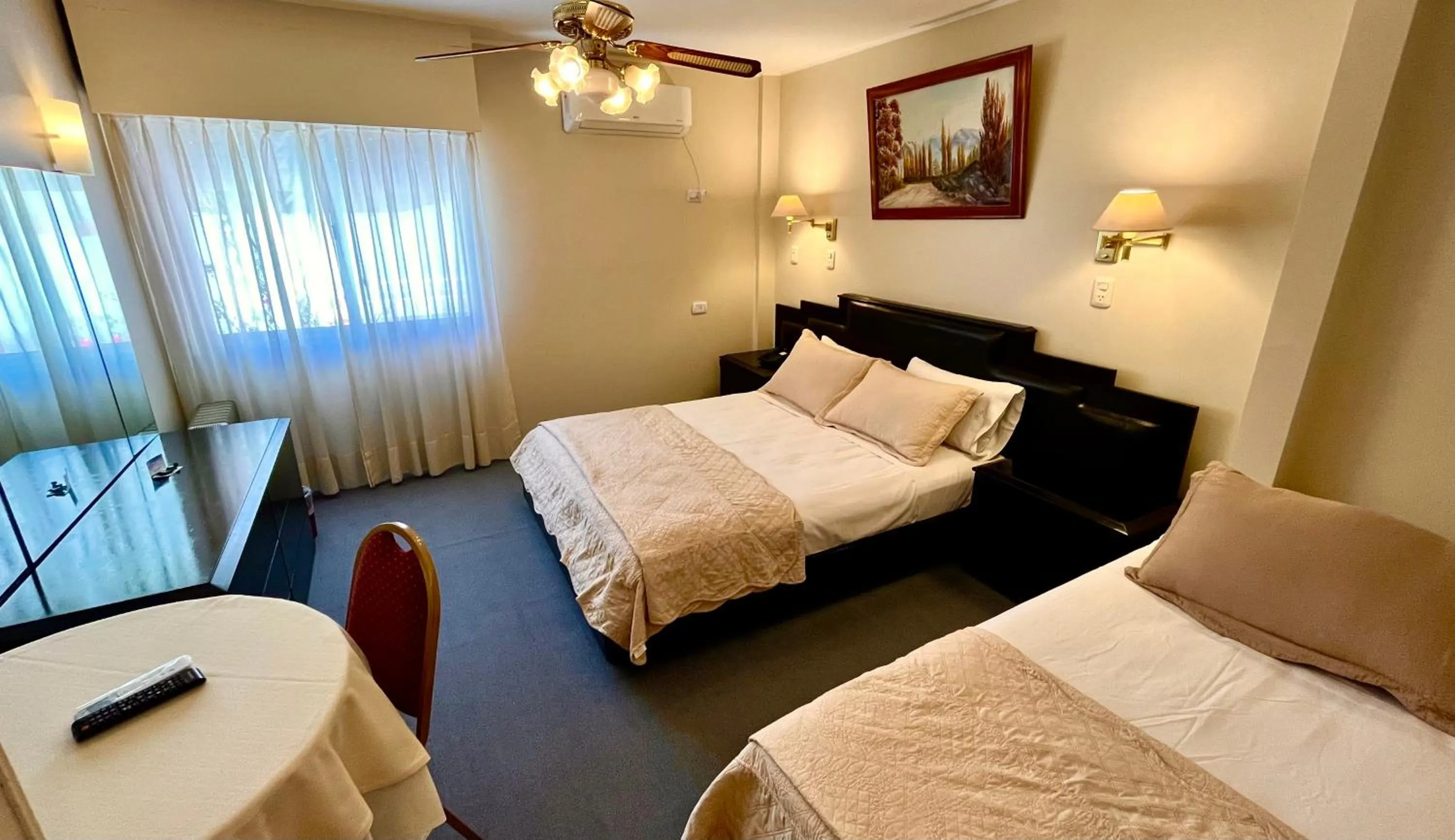 Bedroom, Bed in Hotel Nutibara