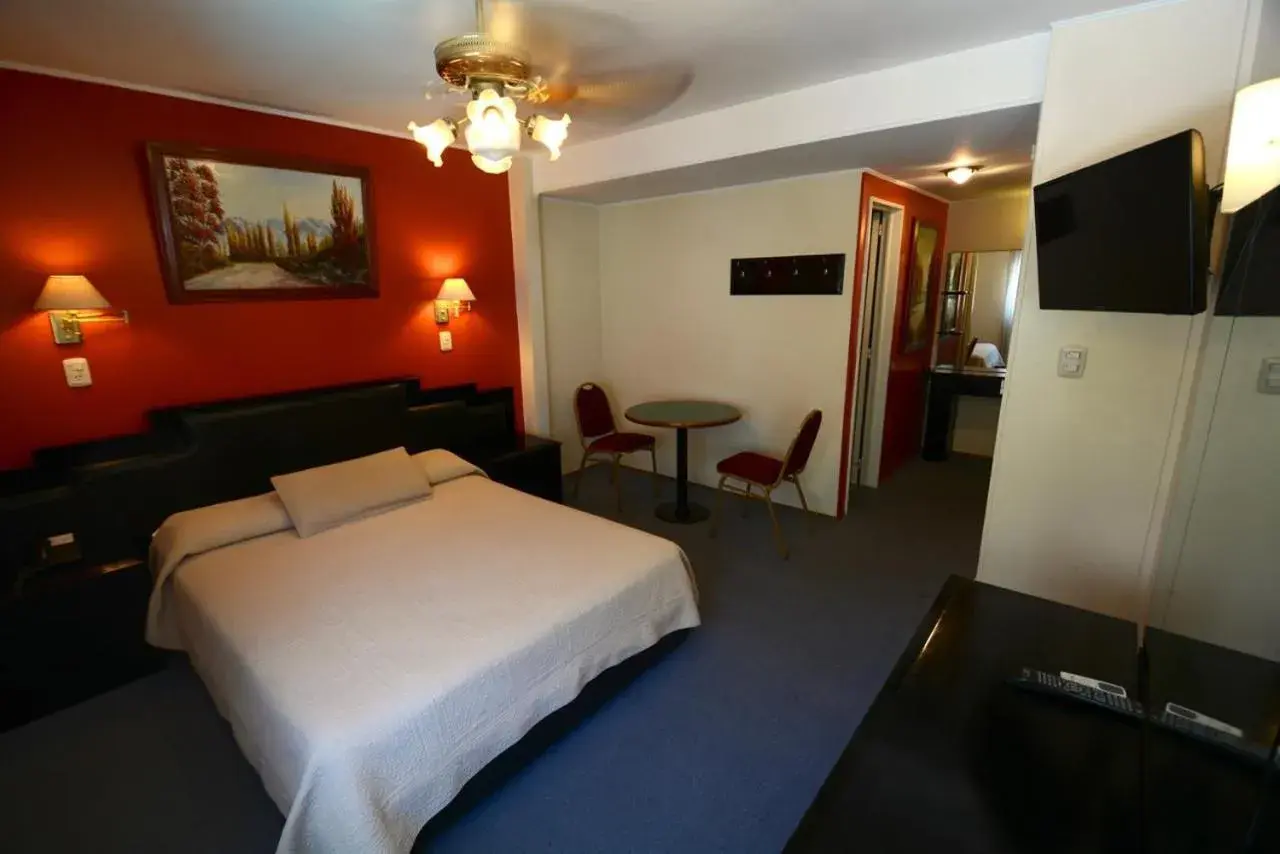 Bedroom, Bed in Hotel Nutibara Bedroom, Bed in Hotel Nutibara