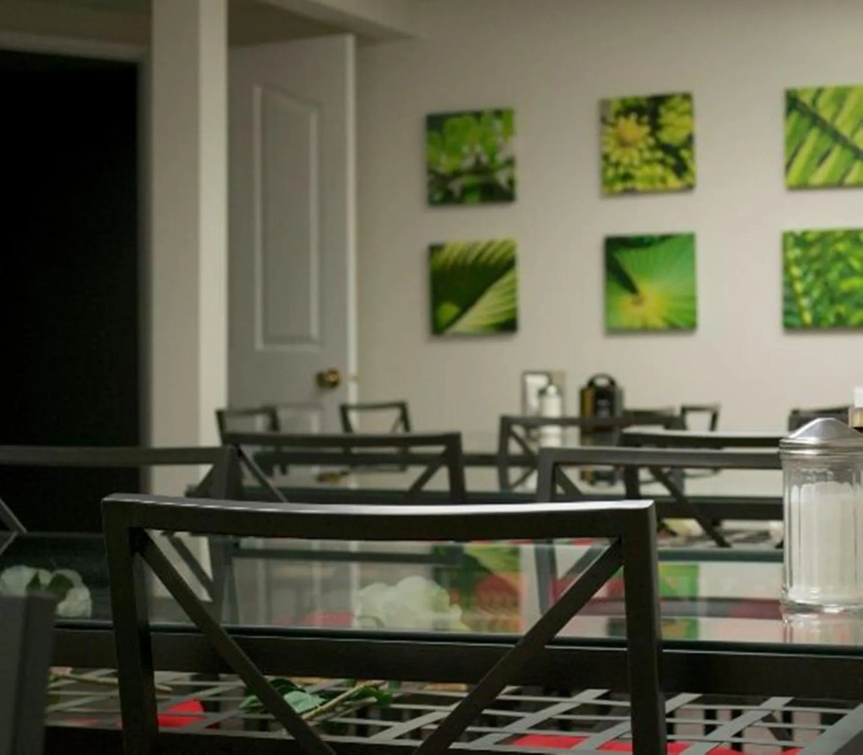 Restaurant/places to eat in King's Motel & Restaurant