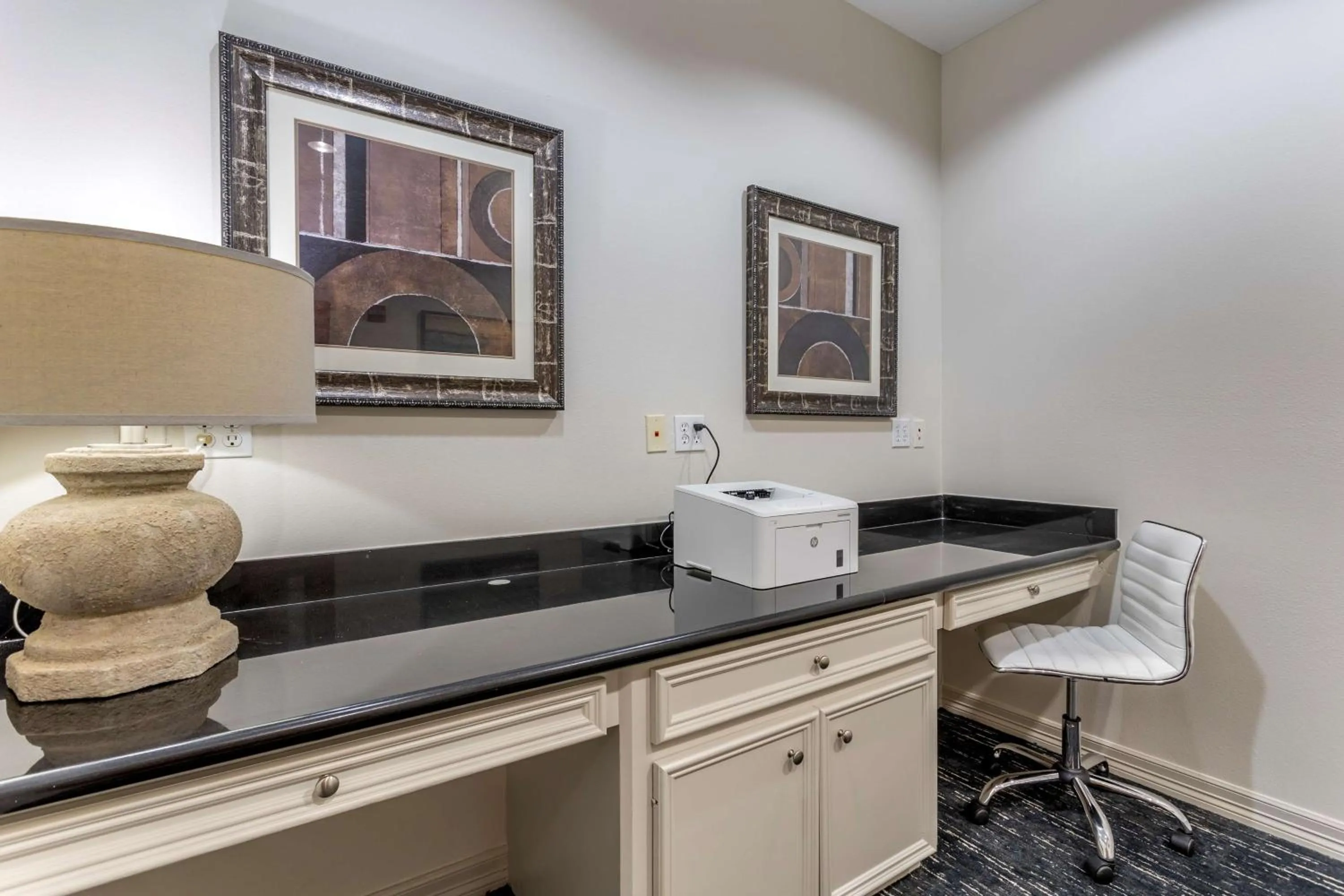 Business facilities in Best Western Sugarland Inn