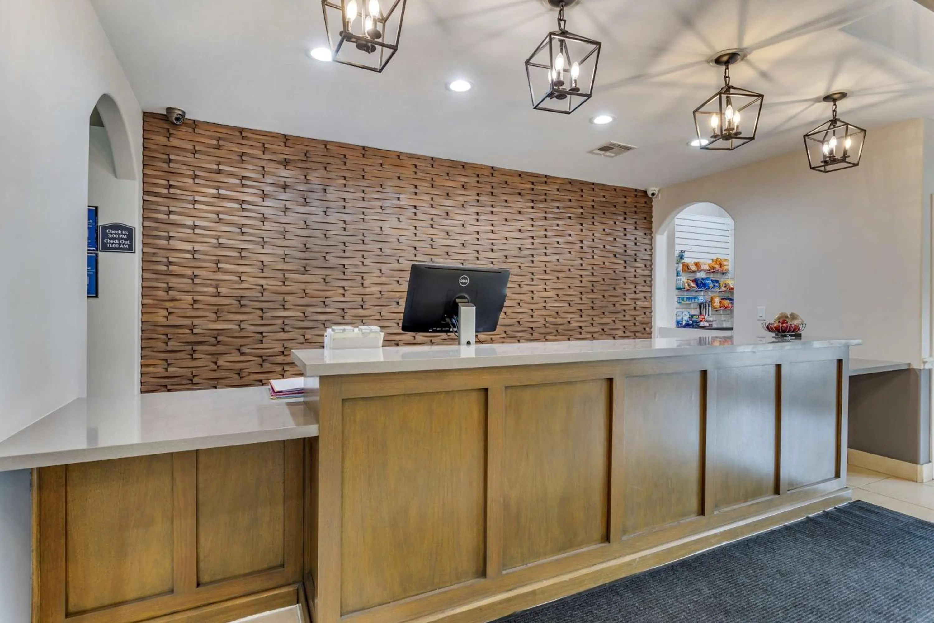 Lobby or reception in Best Western Sugarland Inn