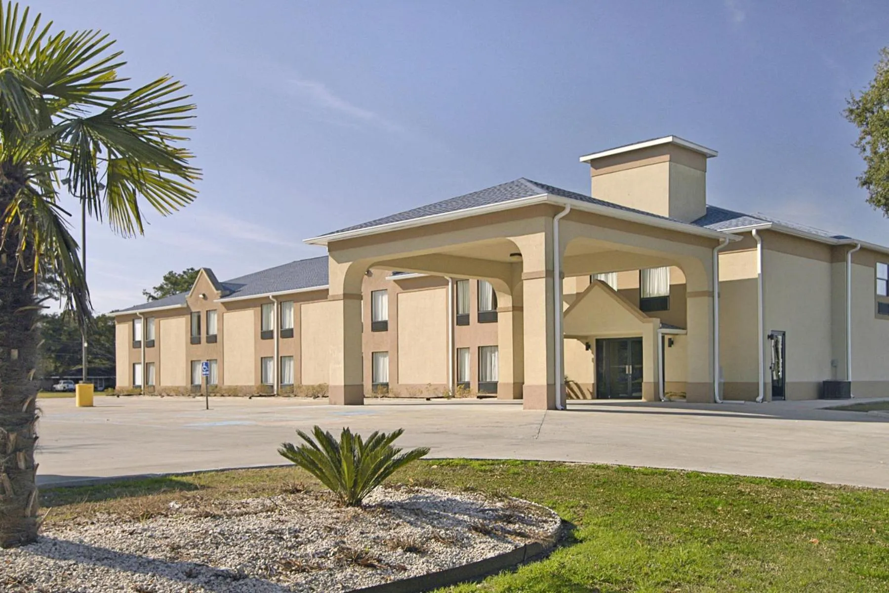 Property building in Days Inn & Suites by Wyndham Eunice